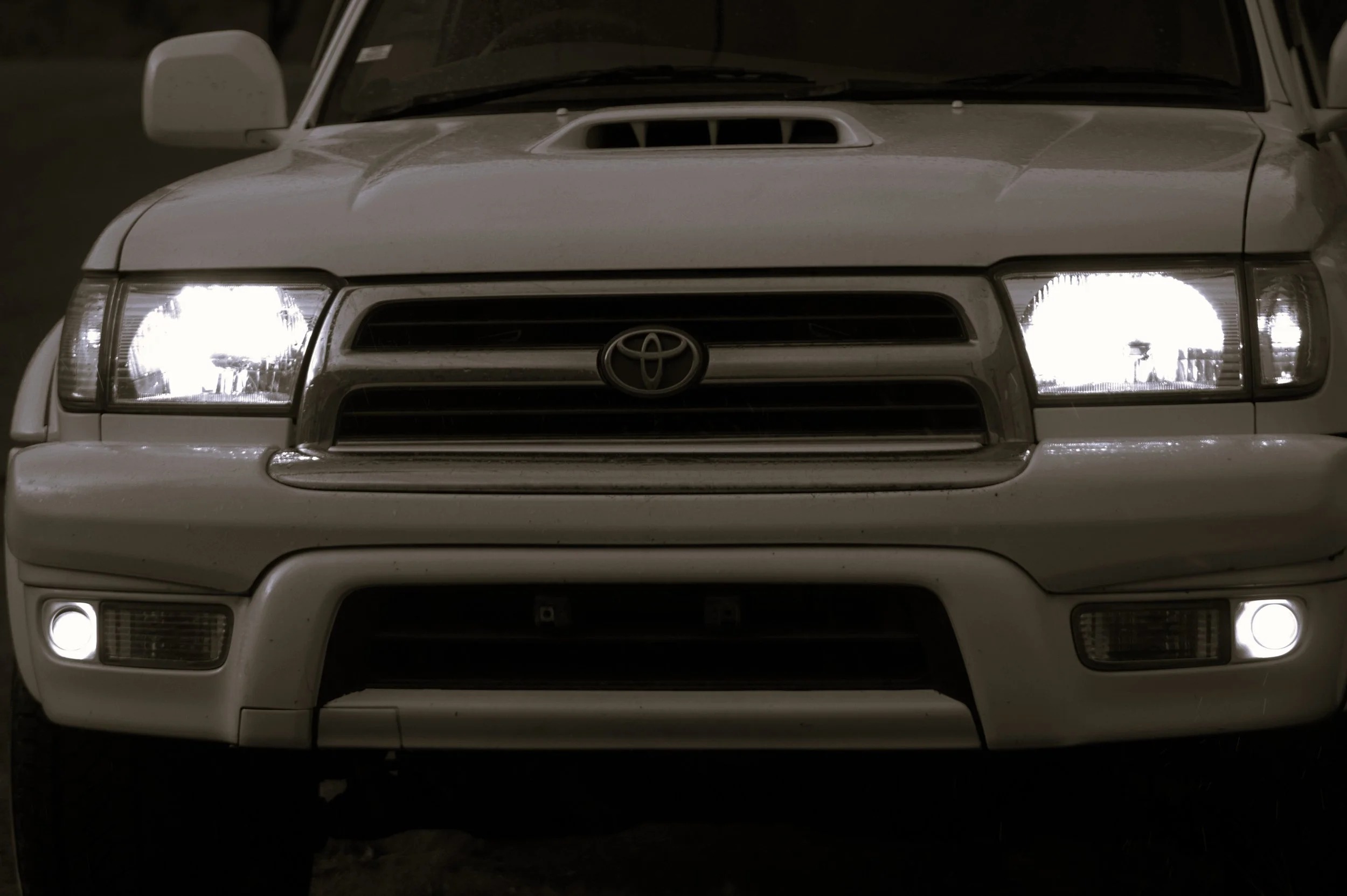 2000 Toyota Hilux Surf SSR-G