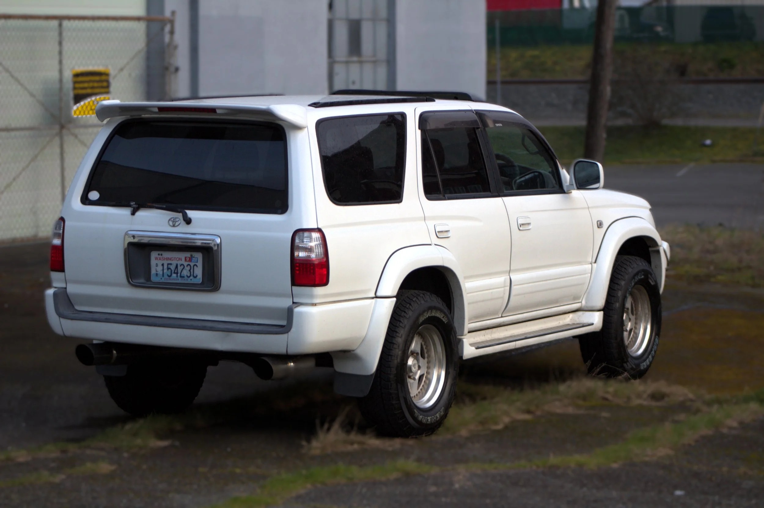 2000 Toyota Hilux Surf SSR-G - 3
