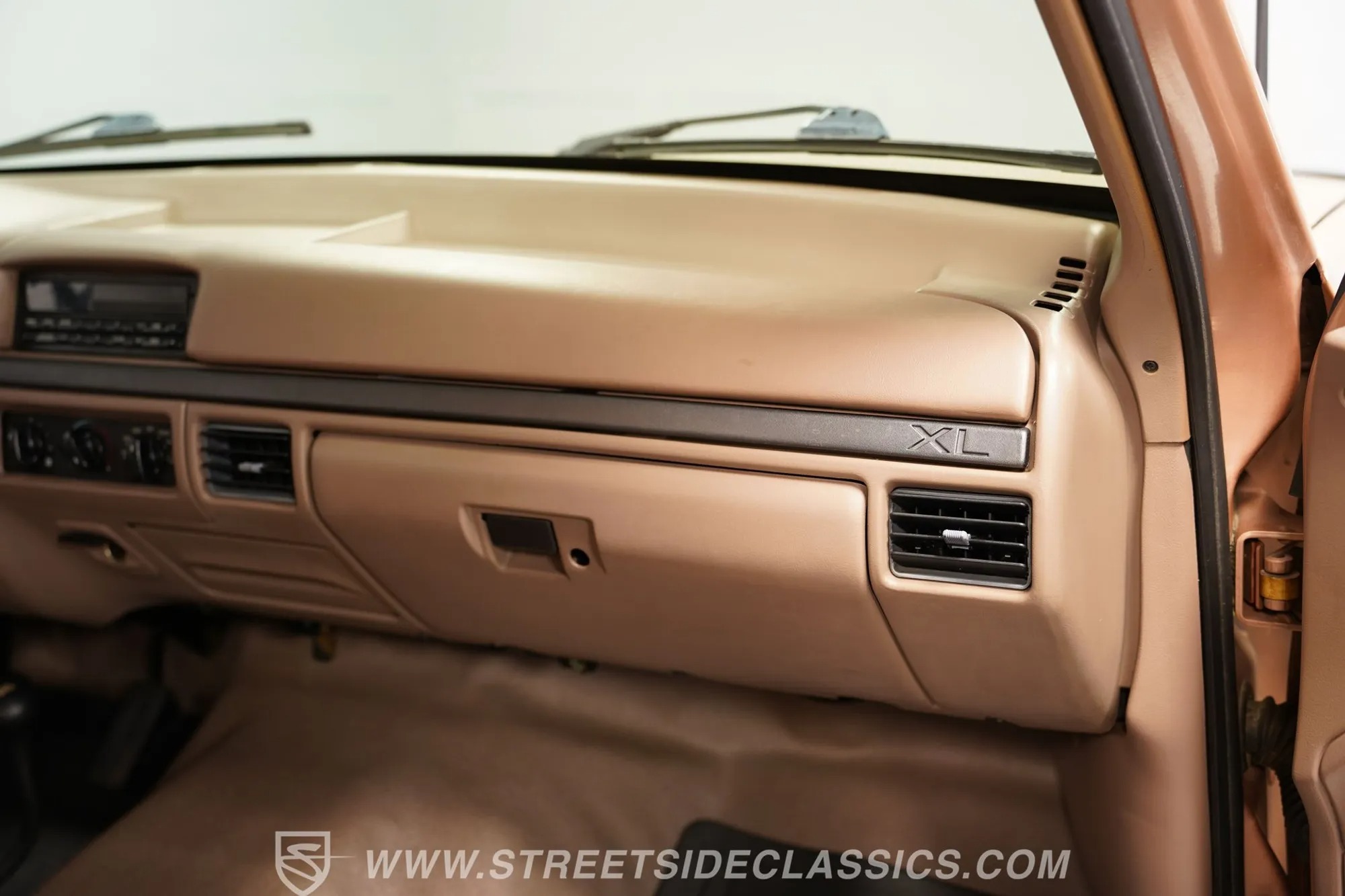 1994 Ford F-150 XL 4×4