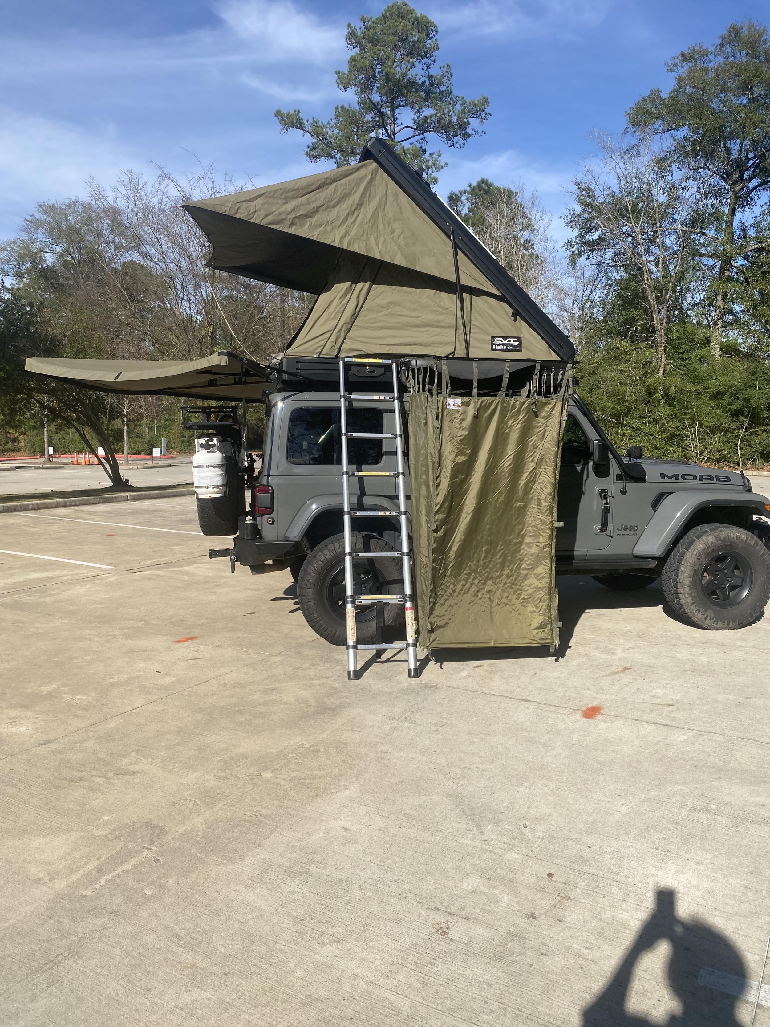 2019 Jeep Wrangler Unlimited Sahara MOAB - 2