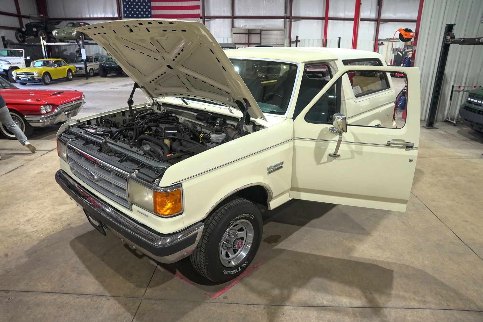 1990 Ford Bronco Custom