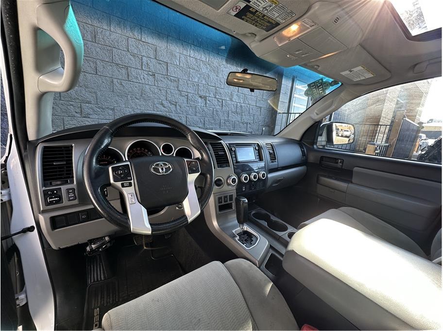 2015 Toyota Sequoia SR5 - 2