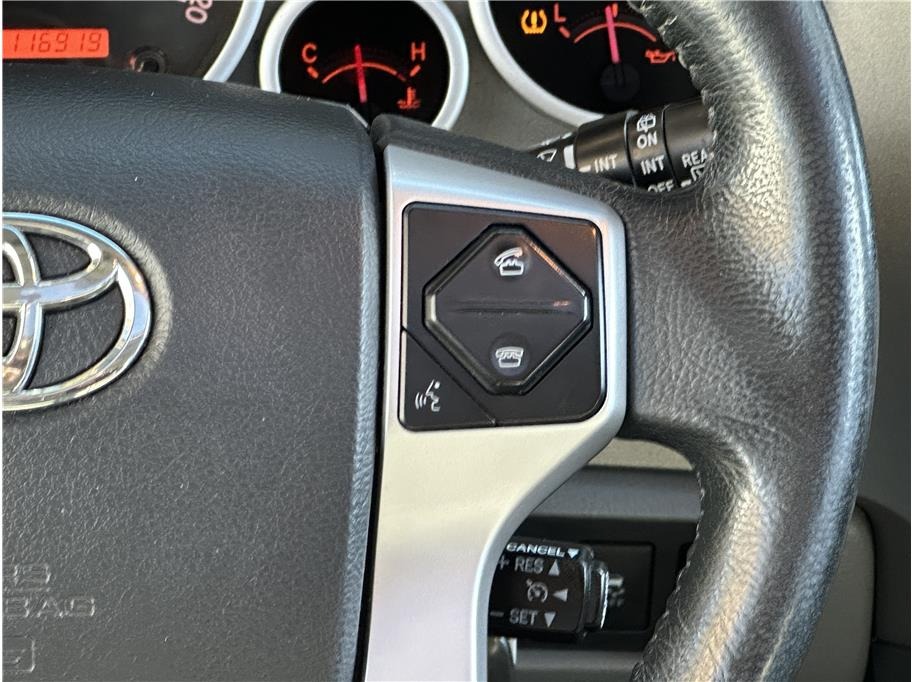 2015 Toyota Sequoia SR5