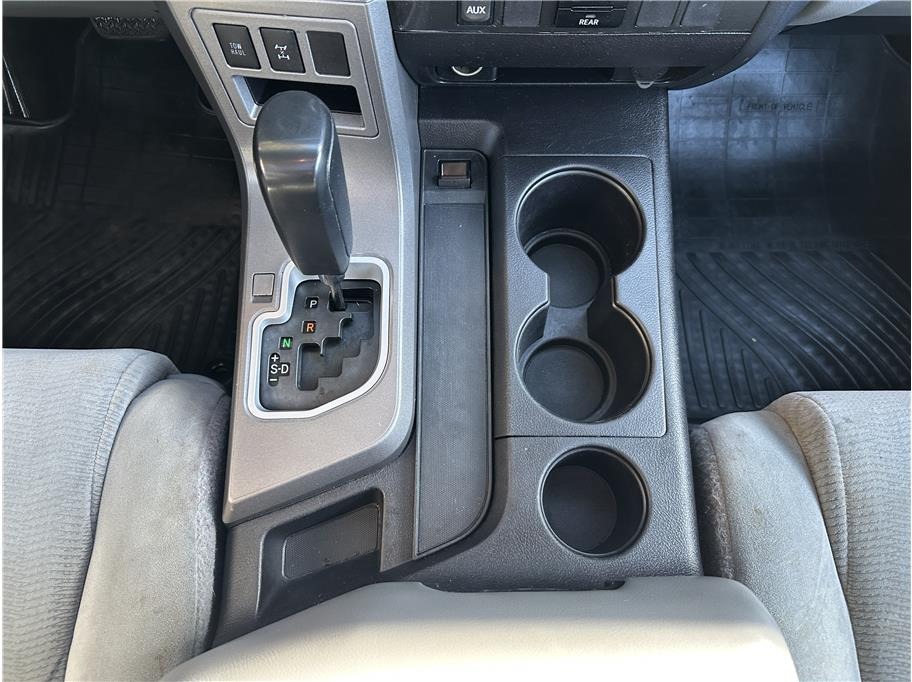 2015 Toyota Sequoia SR5