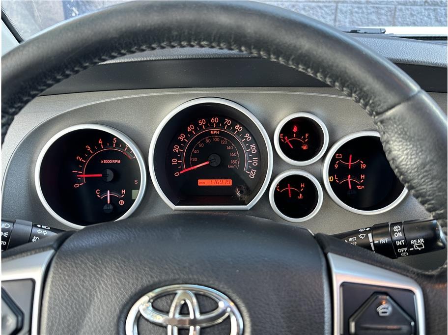 2015 Toyota Sequoia SR5