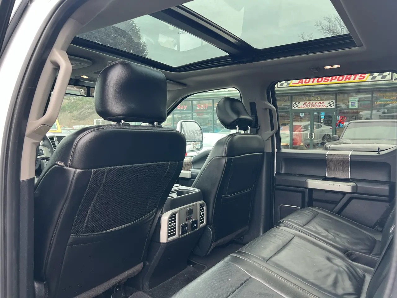 2017 Ford Super Duty F-350 Lariat