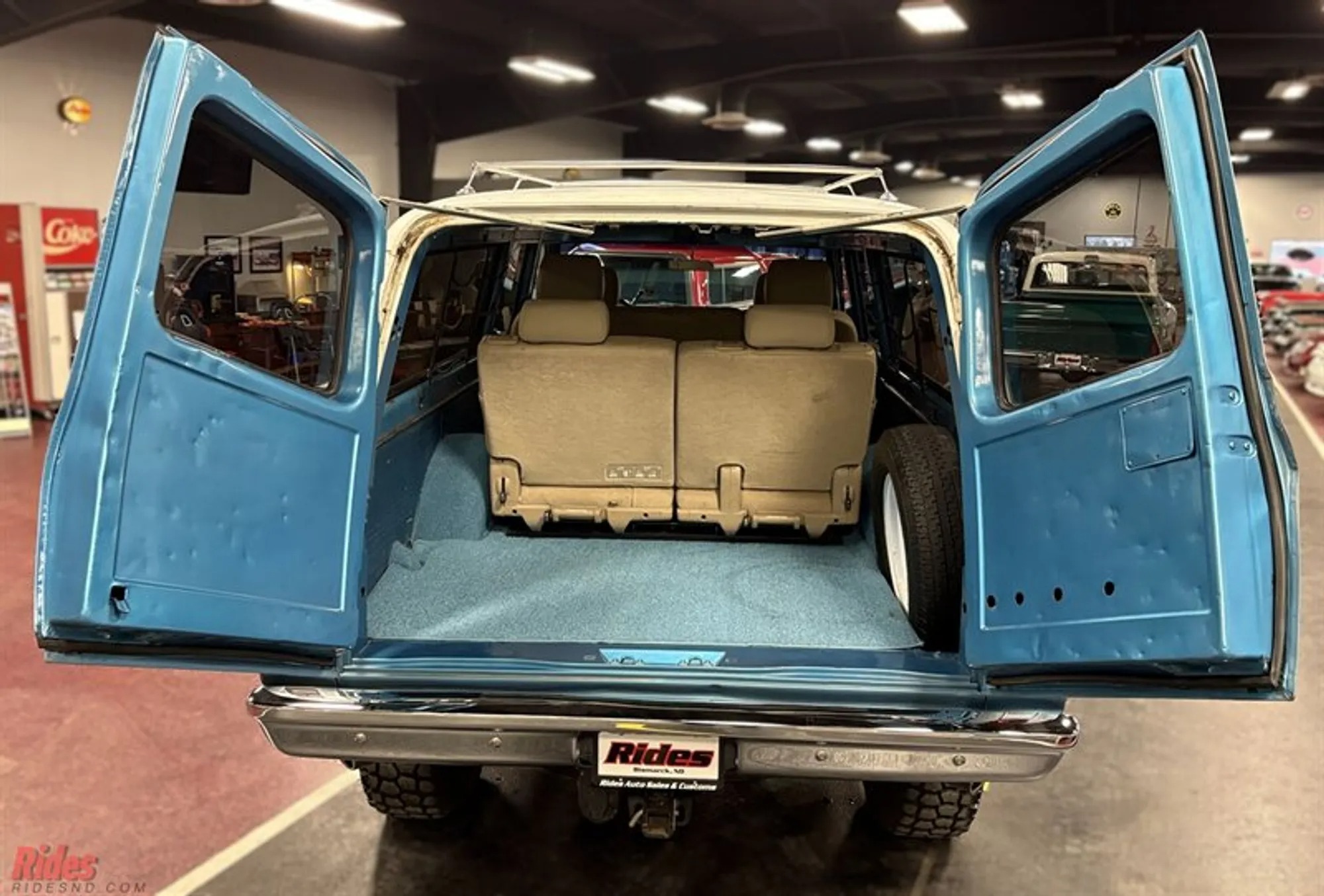 1971 Chevrolet Suburban K20