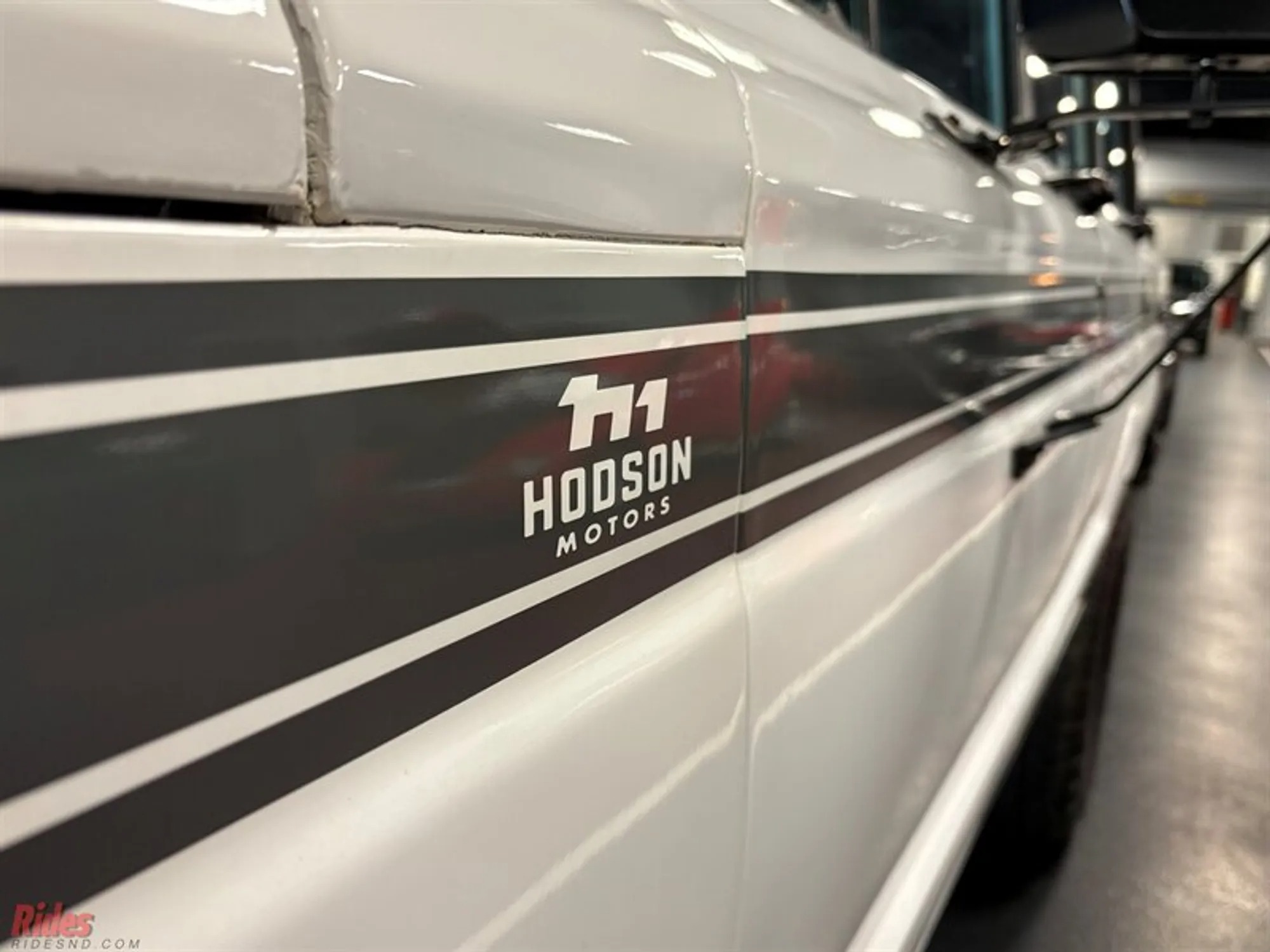 1968 Jeep Wagoneer - 5