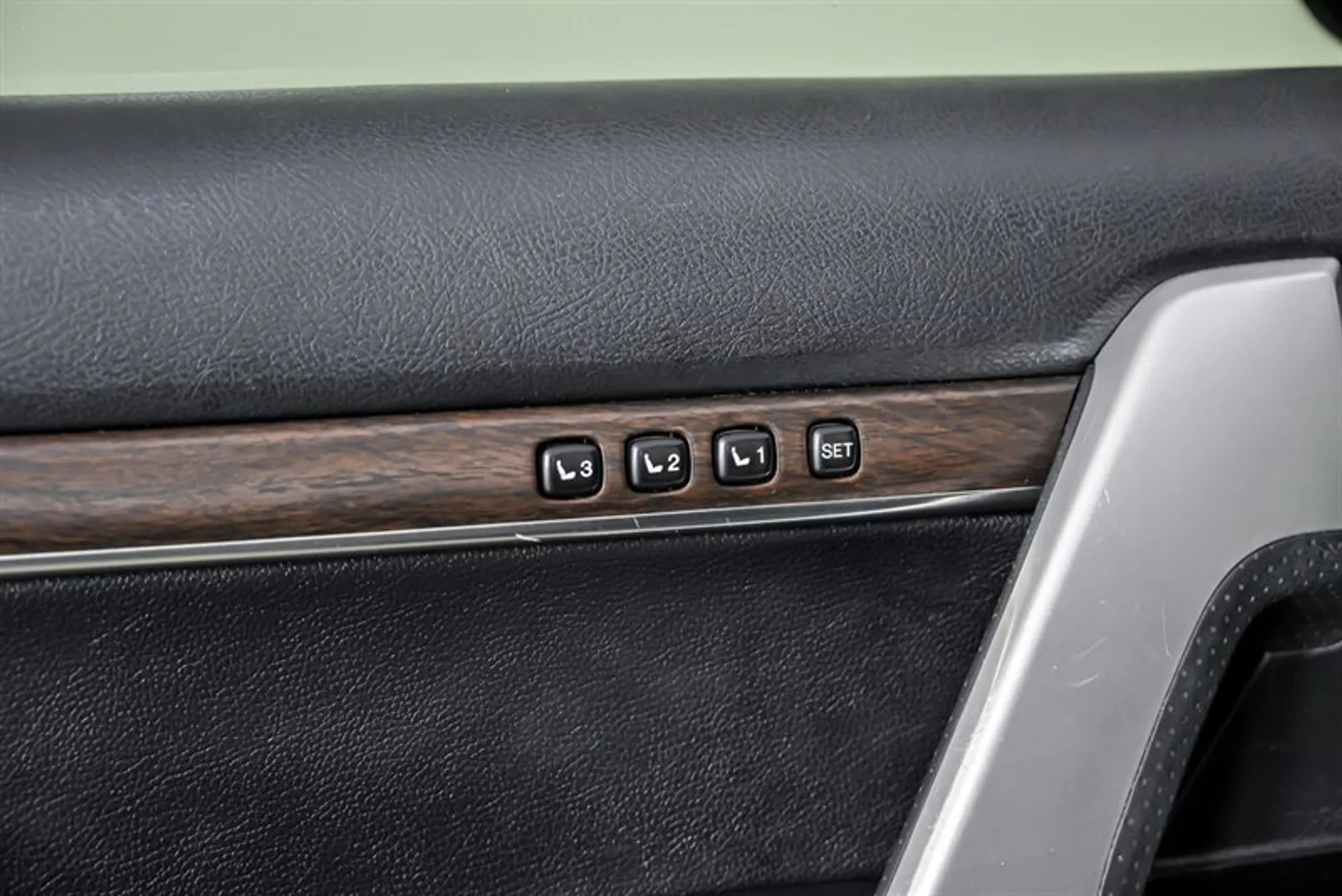 2020 Toyota Land Cruiser Heritage Edition