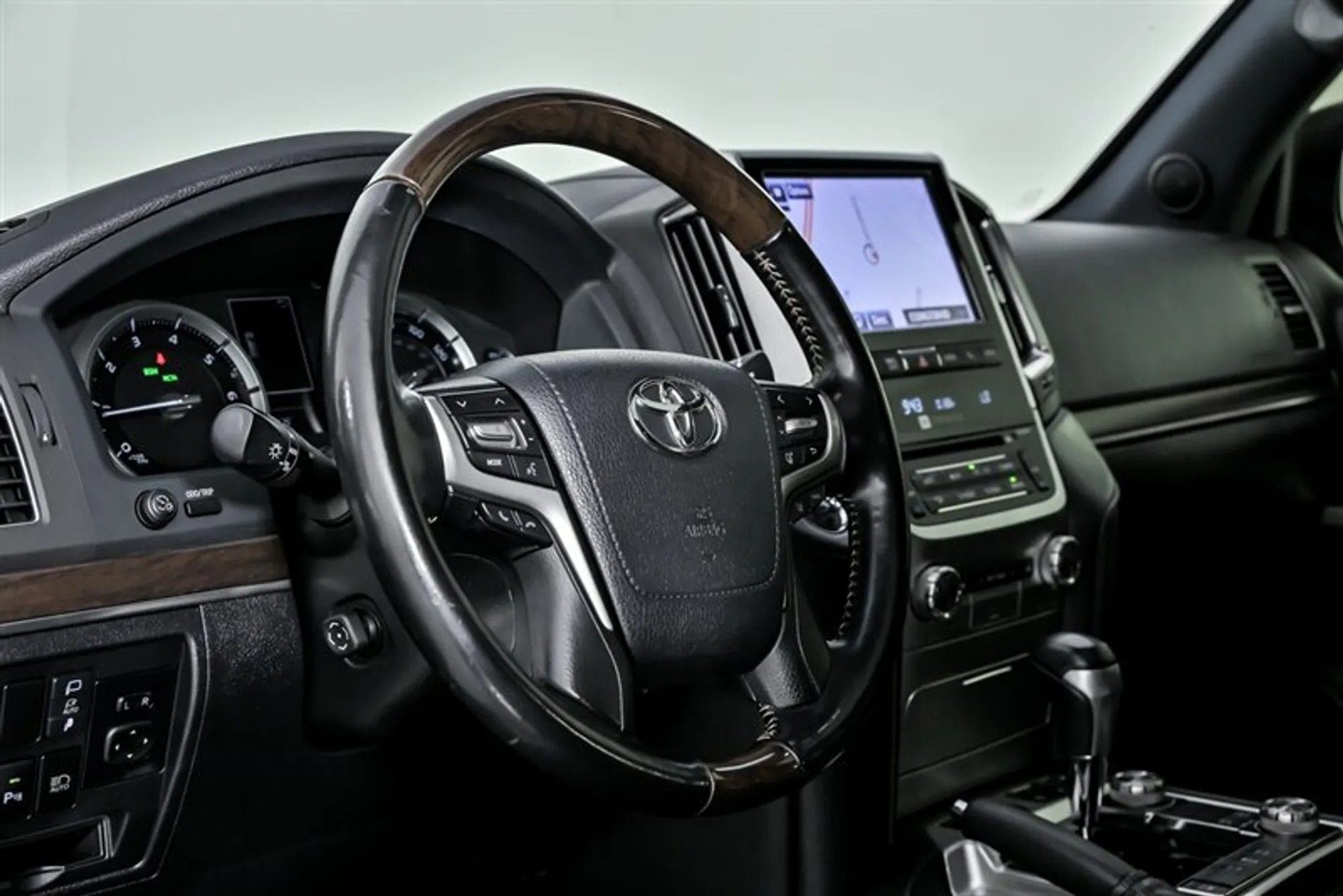 2020 Toyota Land Cruiser Heritage Edition