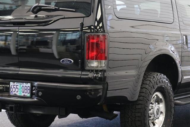 2005 Ford Excursion Limited