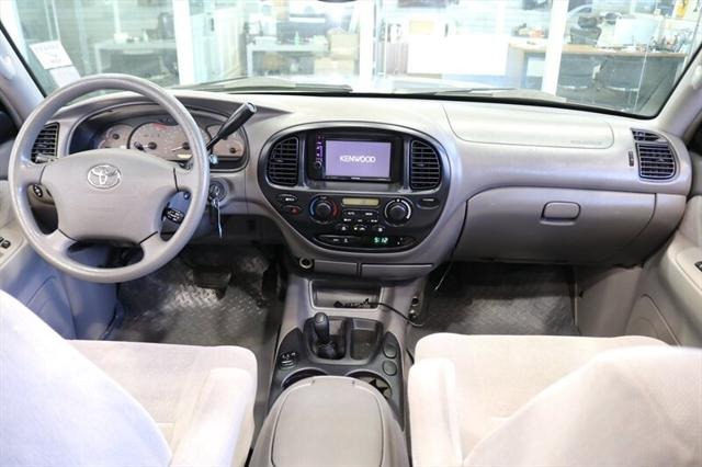 2004 Toyota Sequoia SR5