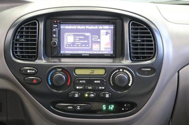 2004 Toyota Sequoia SR5