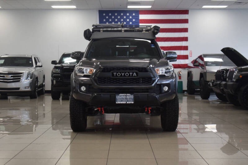 2017 Toyota Tacoma TRD Off-Road - 3