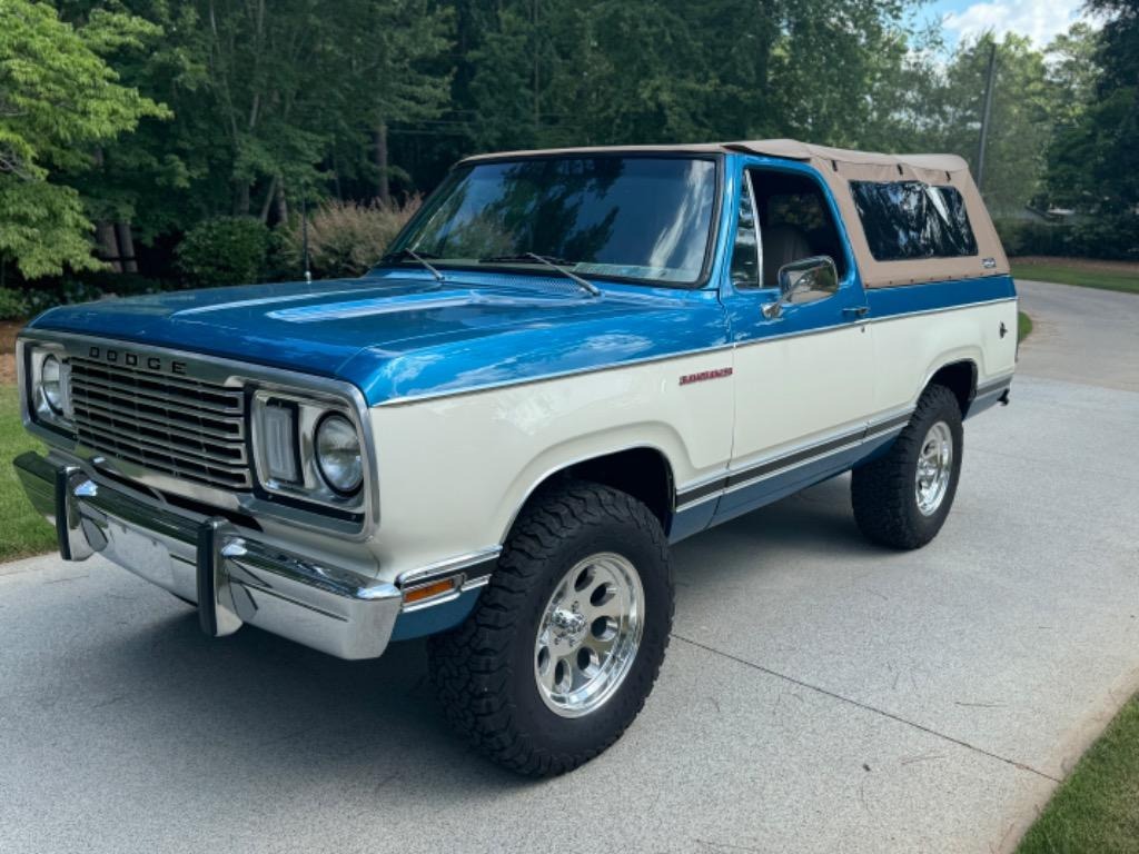  Dodge Ramcharger