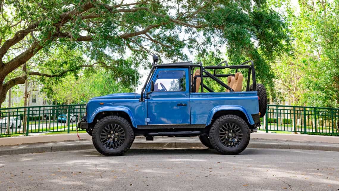 1991 ECD Vintage Land Rover Defender 90 ST