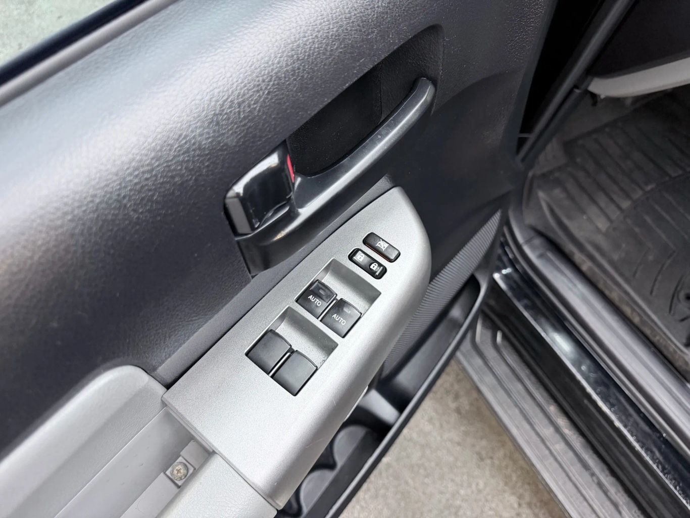 2019 Toyota Sequoia SR5