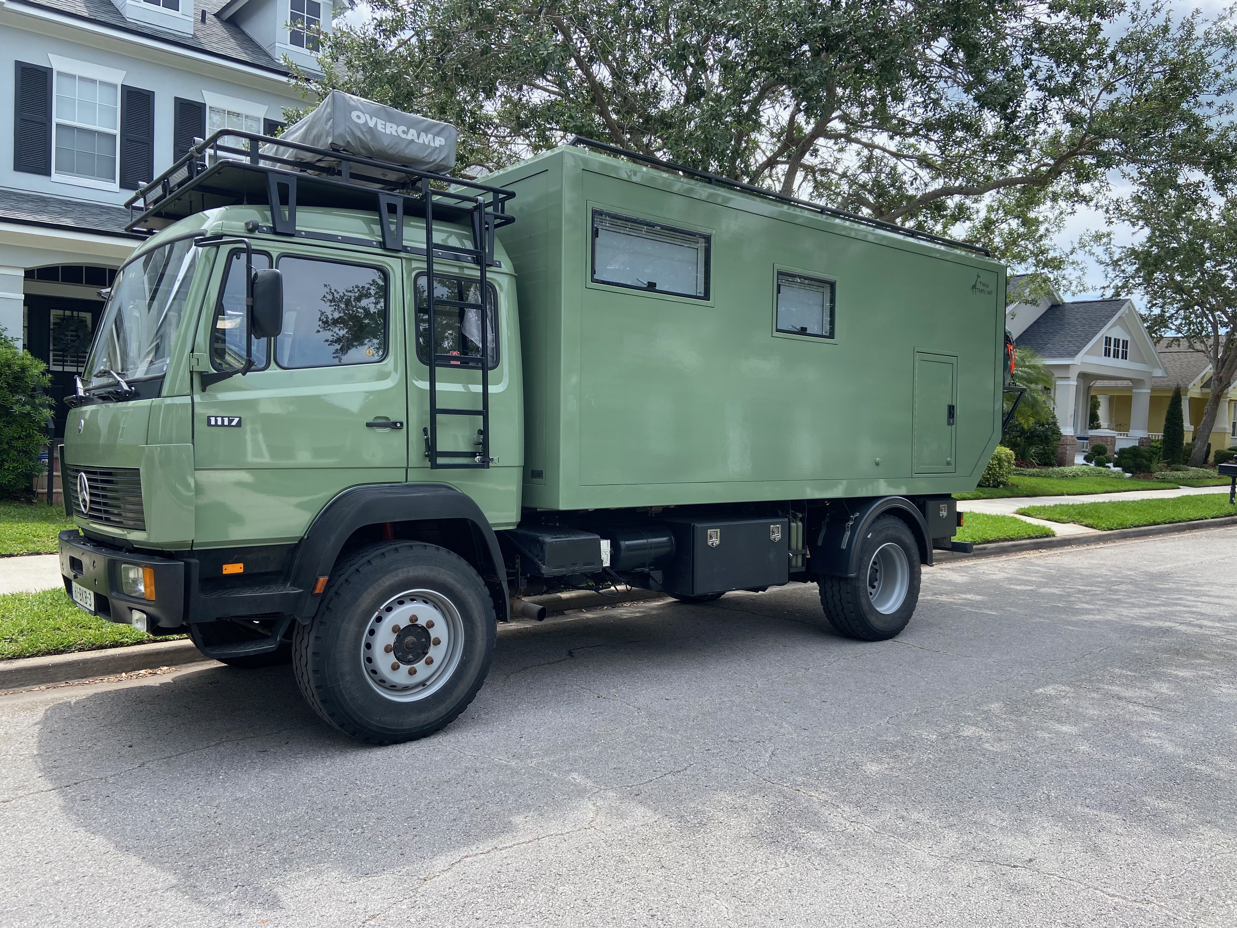 1994 Mercedes-Benz 1117A “Amstervan” Expedition Truck - 3