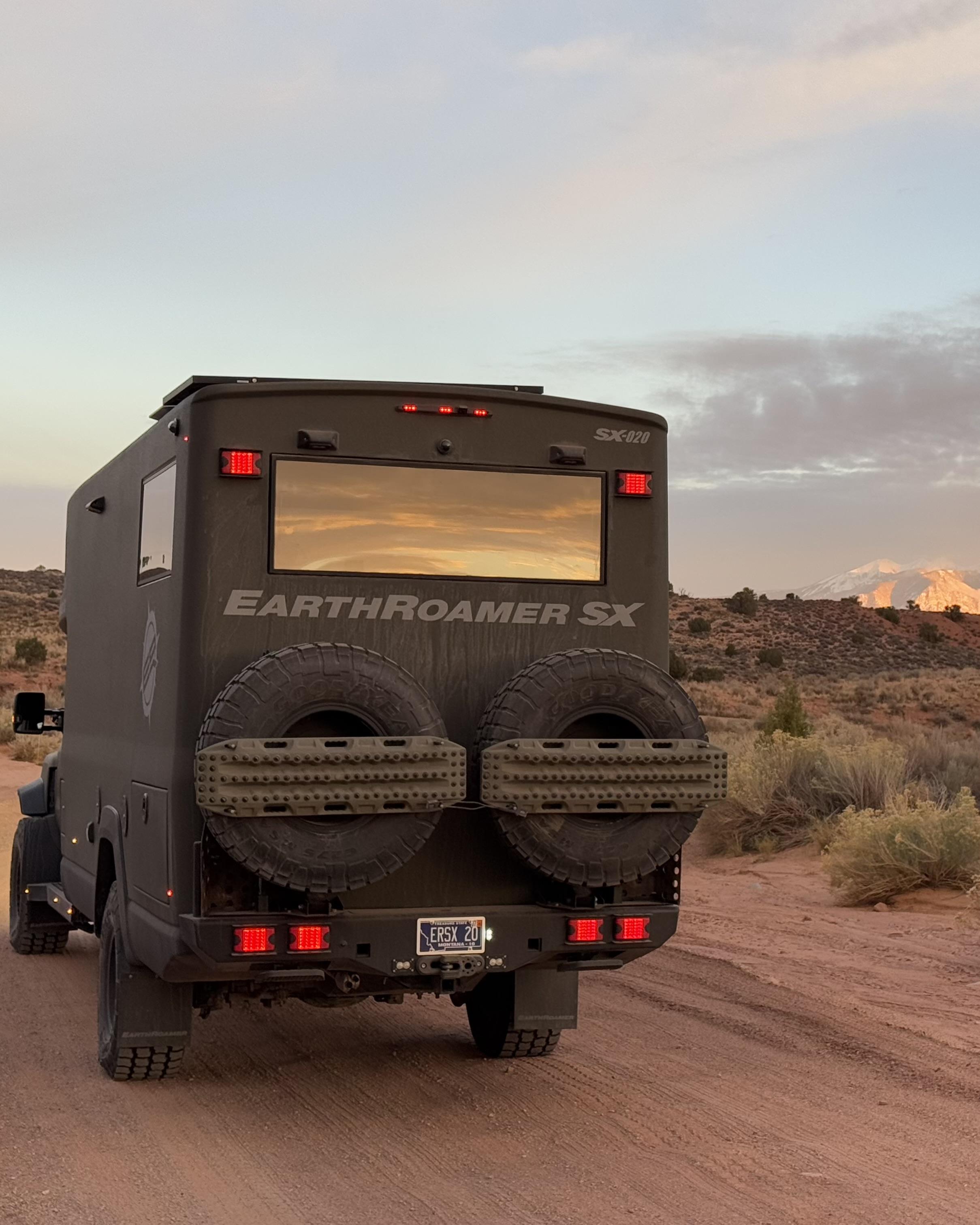 2024 EarthRoamer SX 020