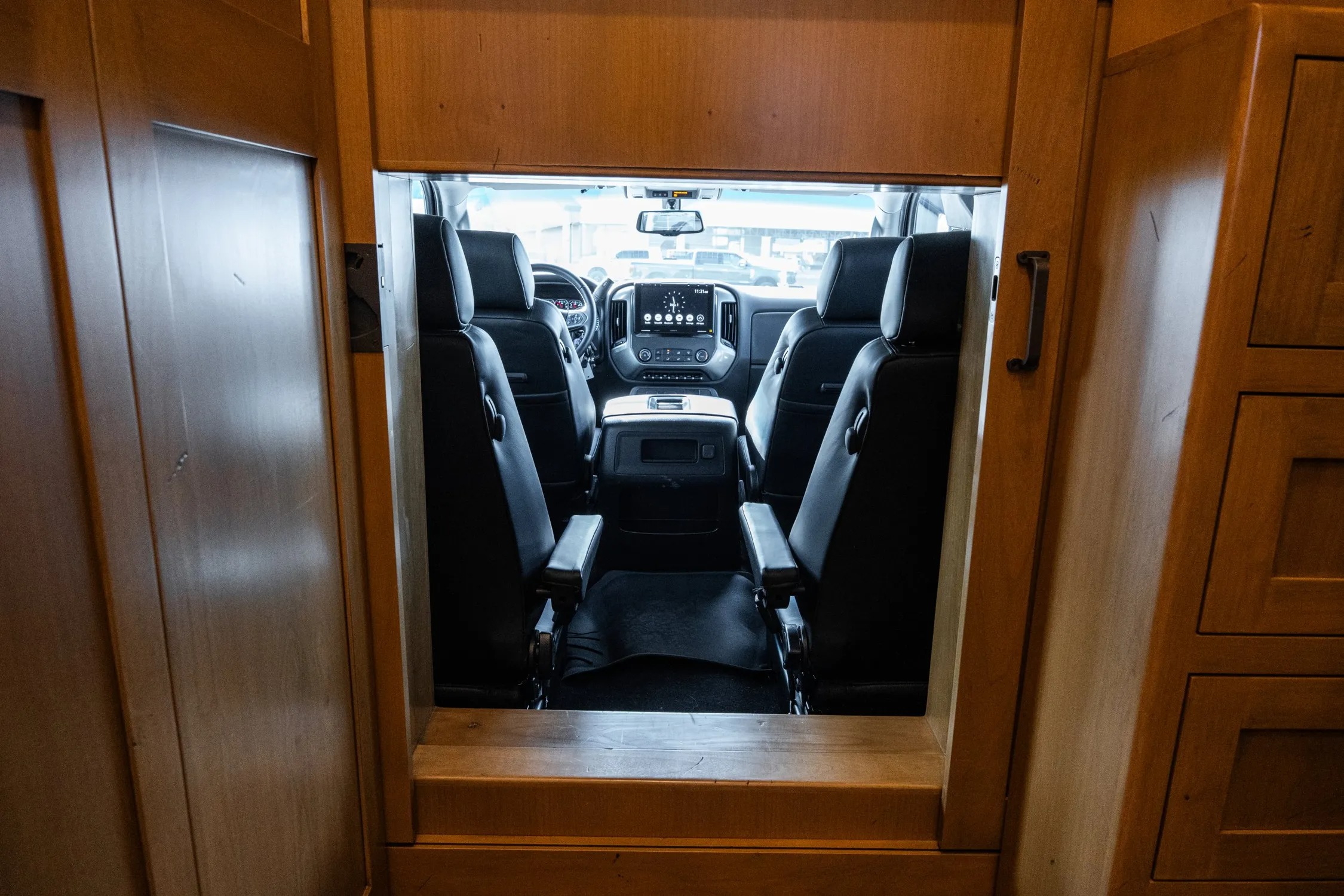 2024 EarthRoamer SX 020