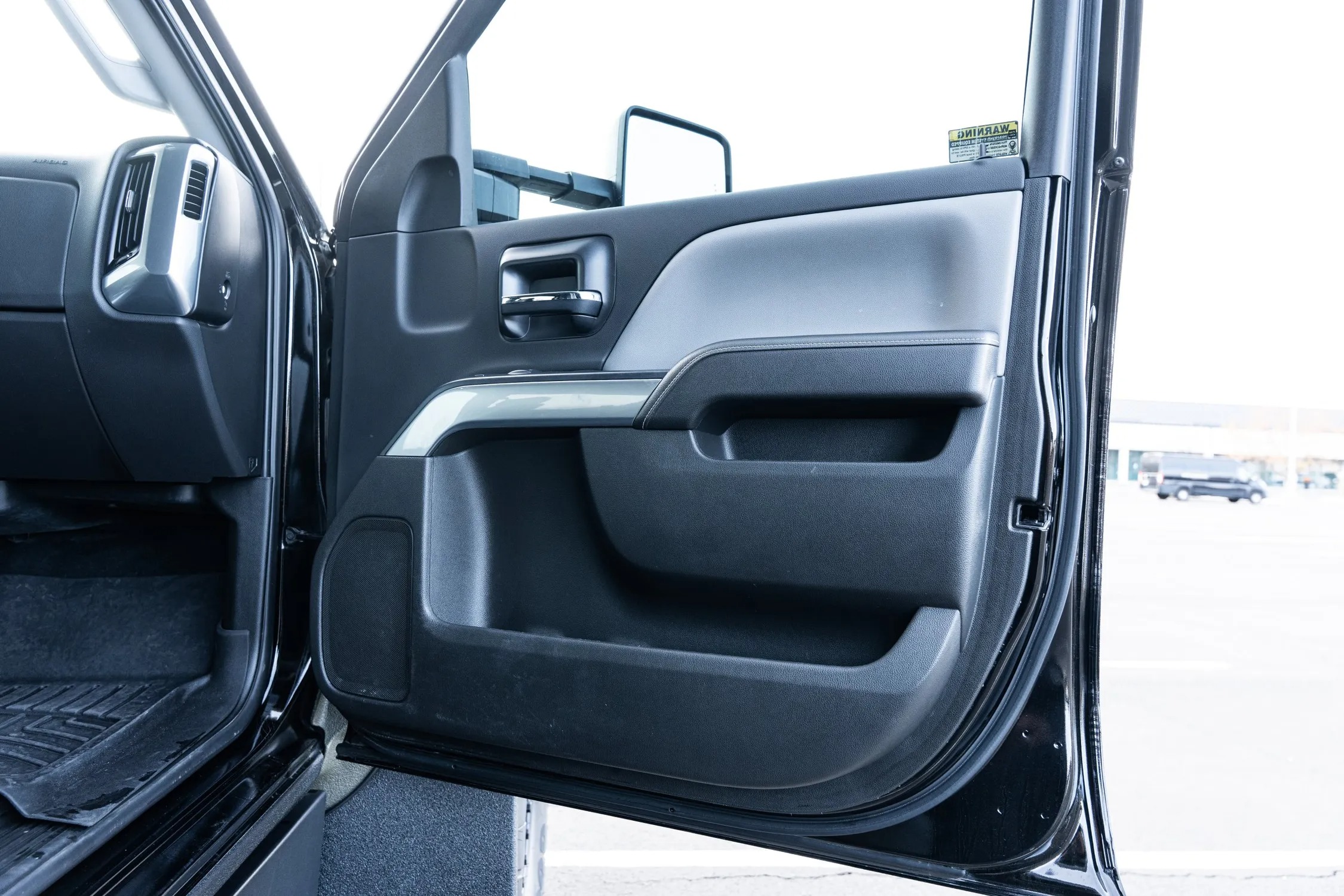 2024 EarthRoamer SX 020