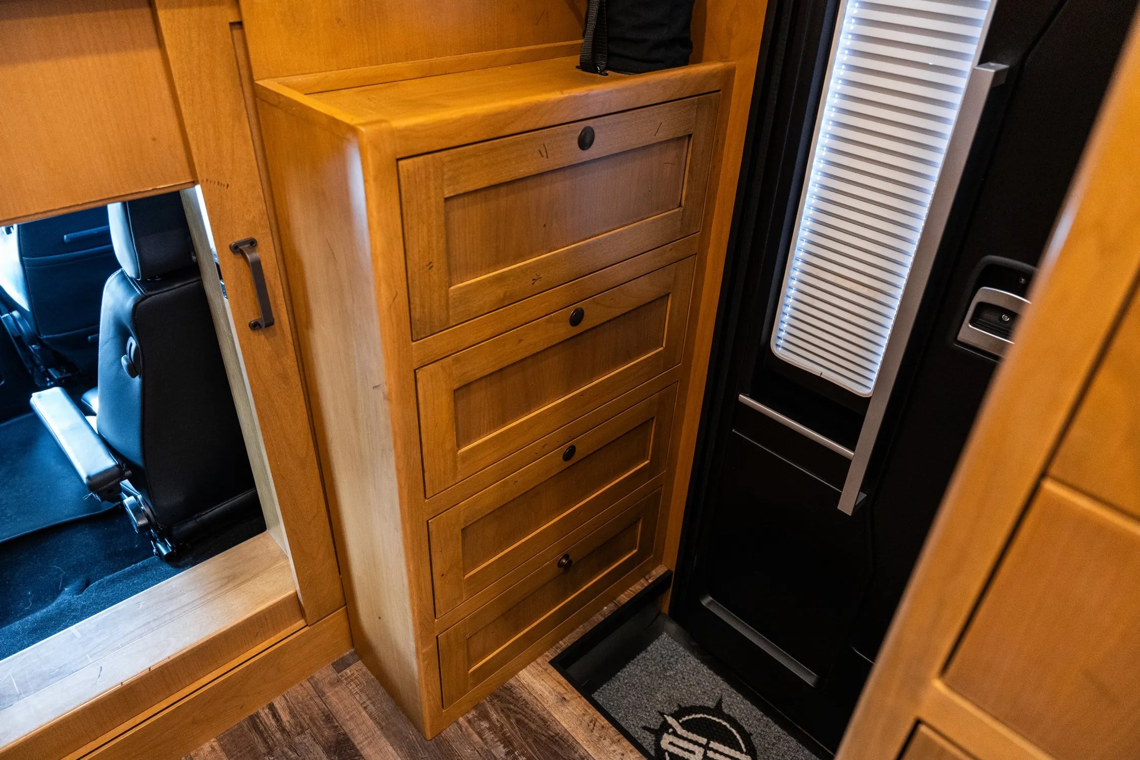 2024 EarthRoamer SX 020