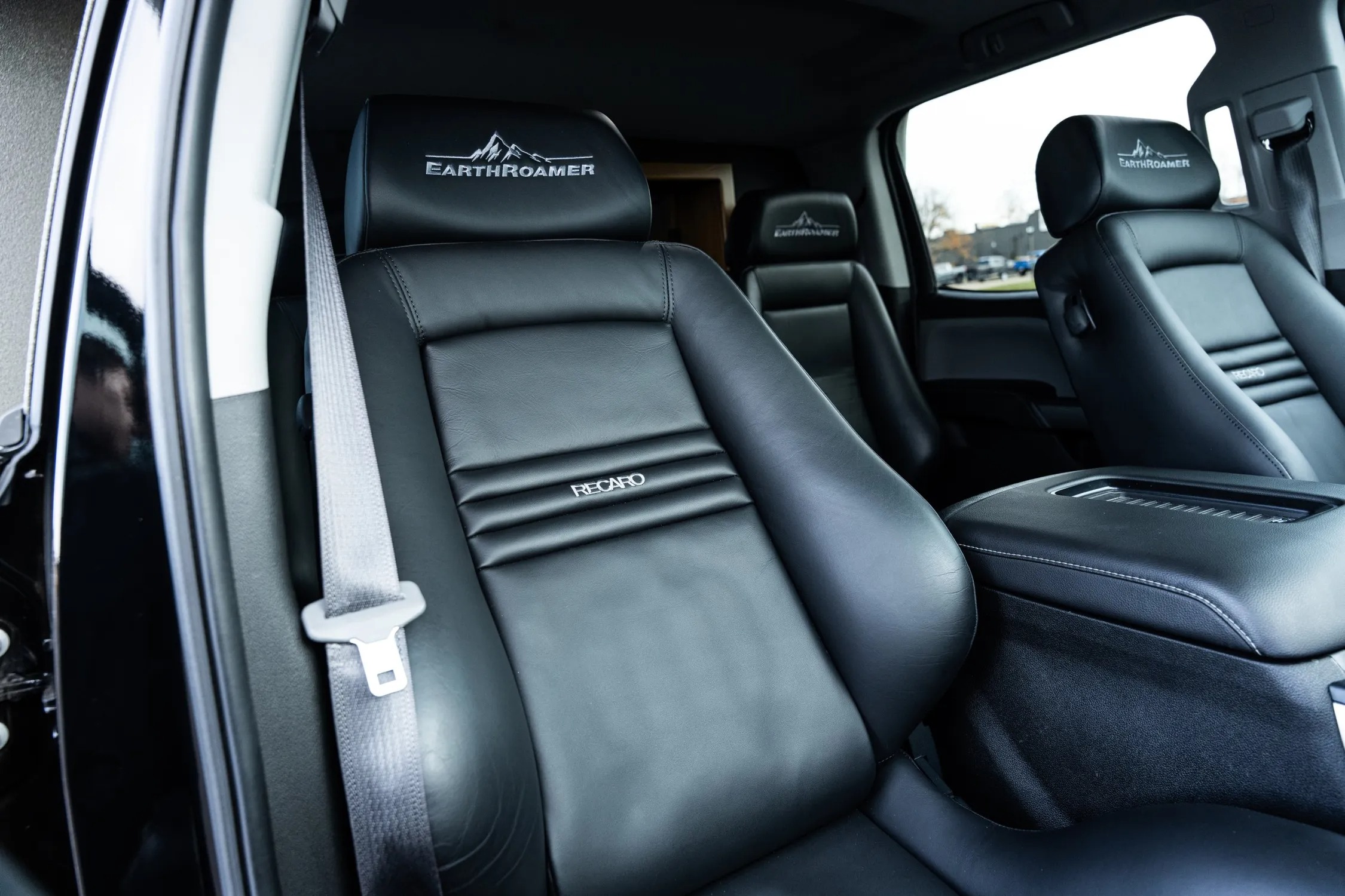 2024 EarthRoamer SX 020