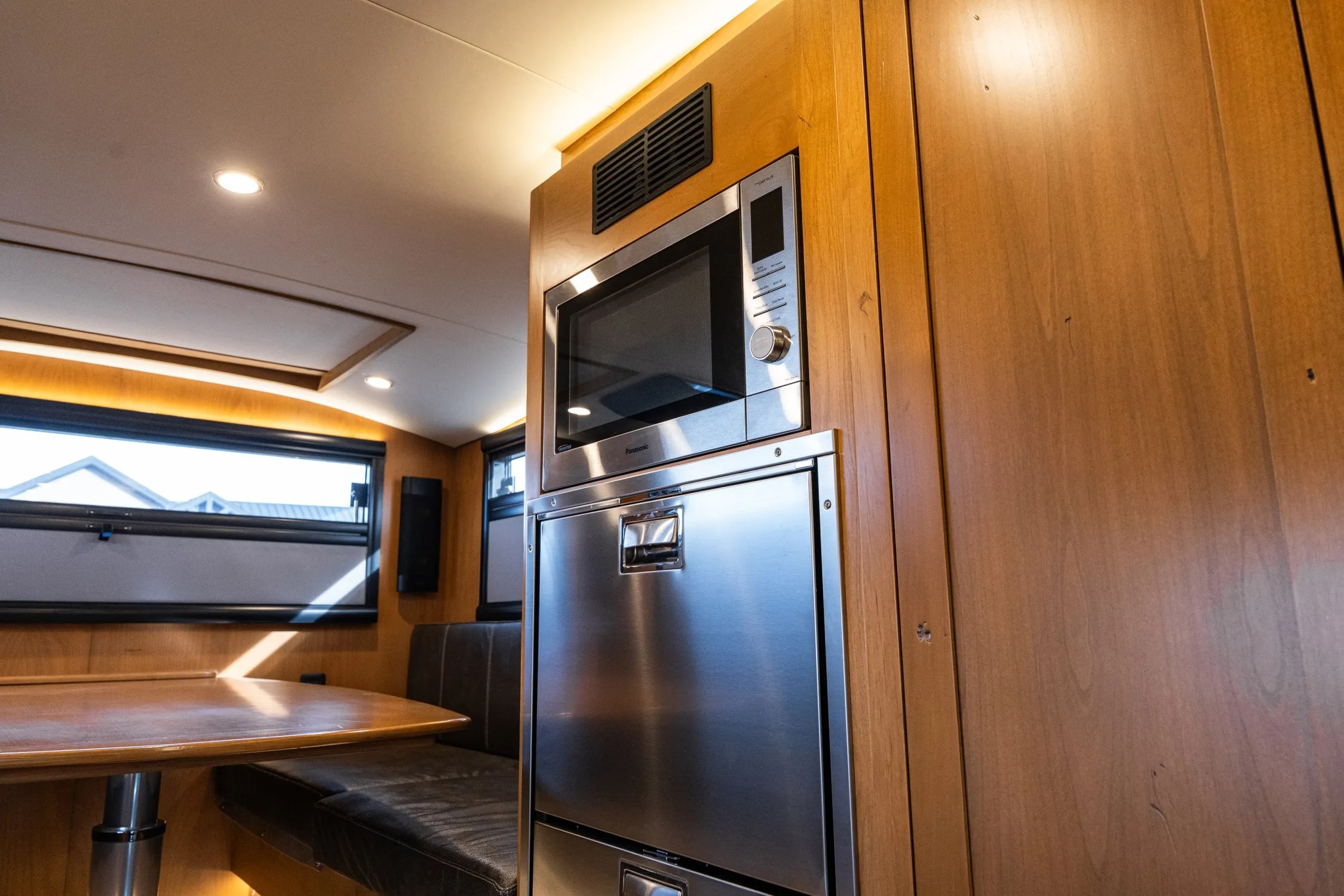 2024 EarthRoamer SX 020