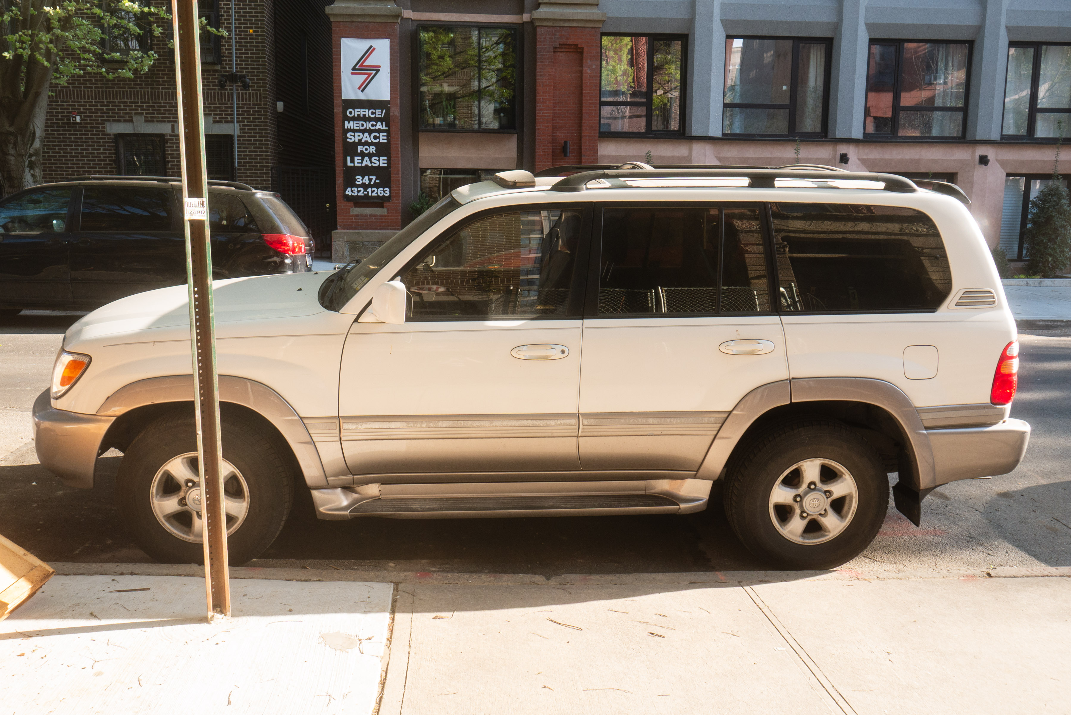 2000 Toyota Land Cruiser - 2