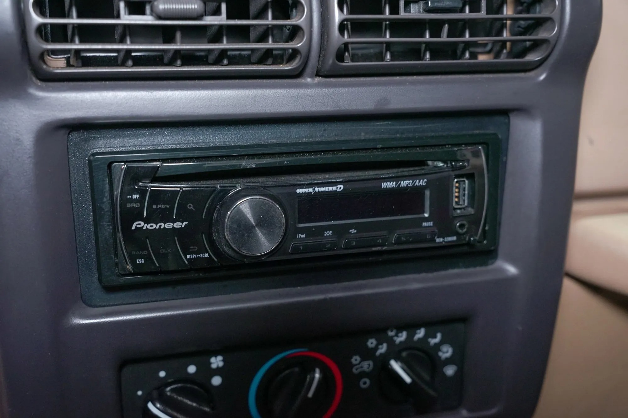 2001 Jeep Wrangler Sahara Edition