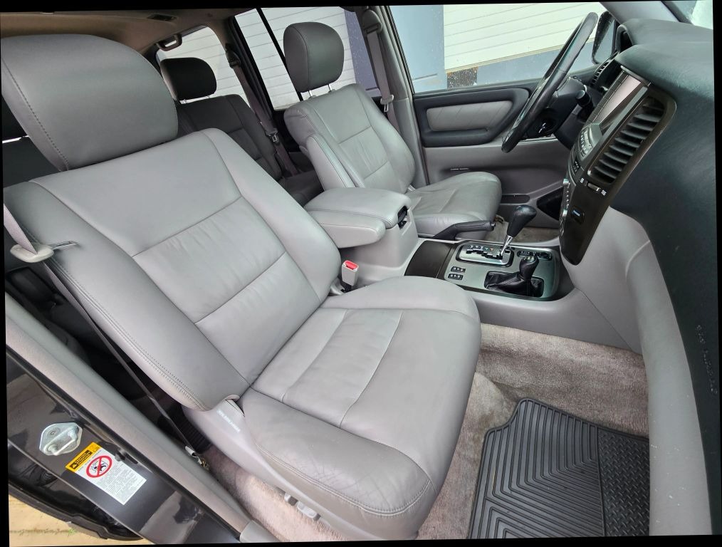 2006 Toyota Land Cruiser - 5