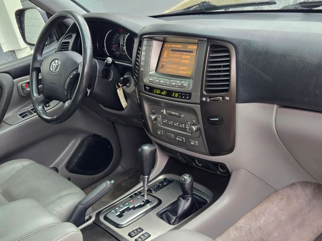 2006 Toyota Land Cruiser