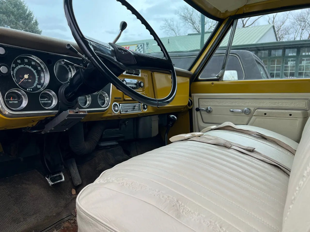 1972 Chevrolet K20 Suburban Custom Deluxe