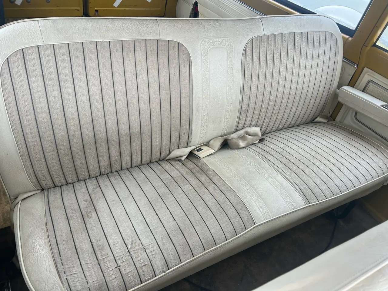 1972 Chevrolet K20 Suburban Custom Deluxe