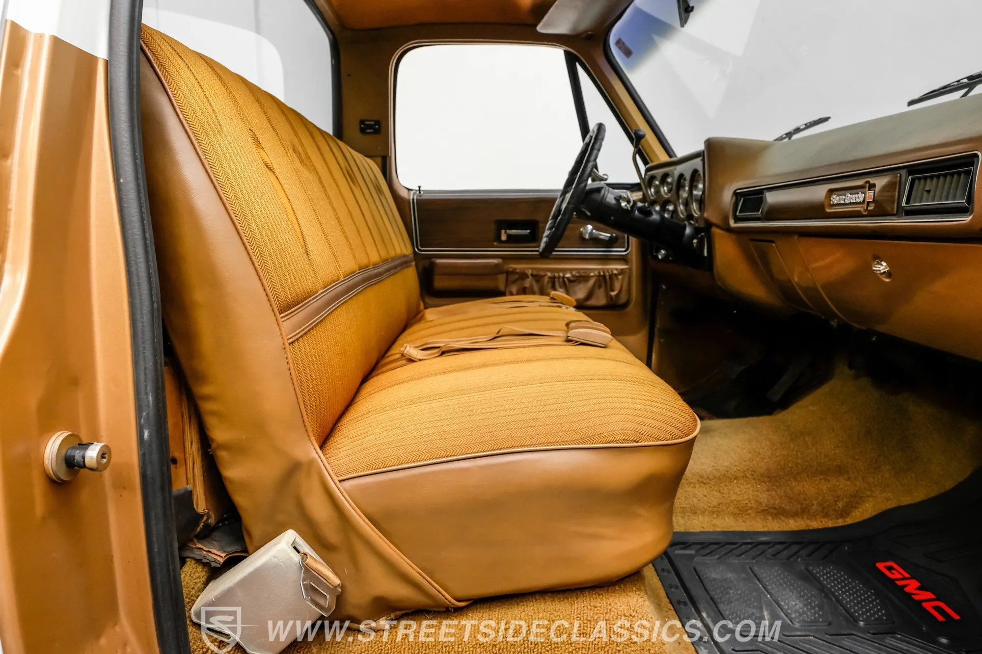 1974 GMC C2500 Sierra Grande