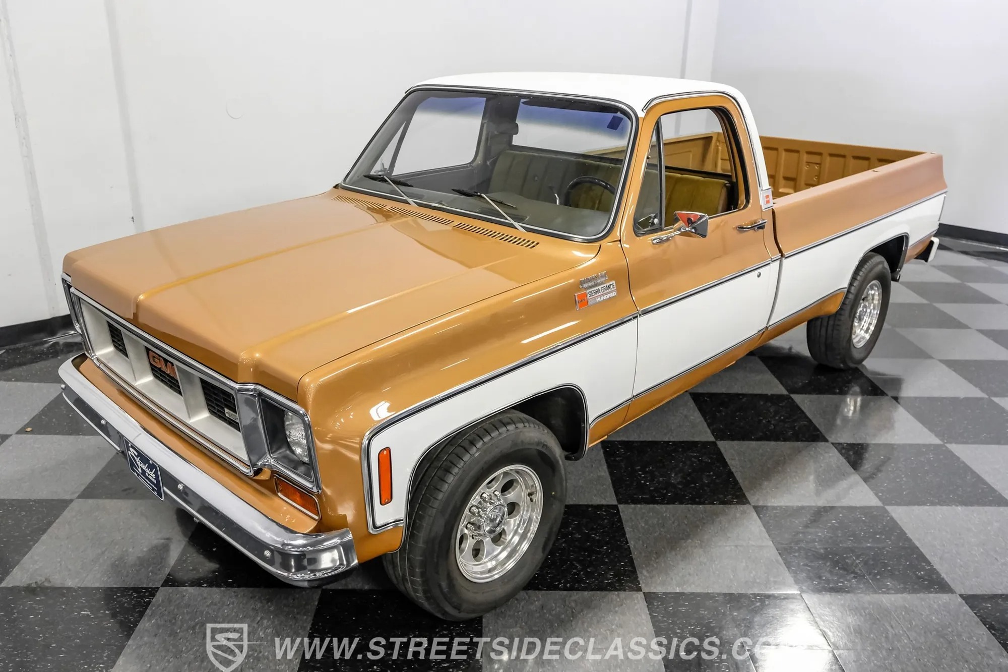 1974 GMC C2500 Sierra Grande