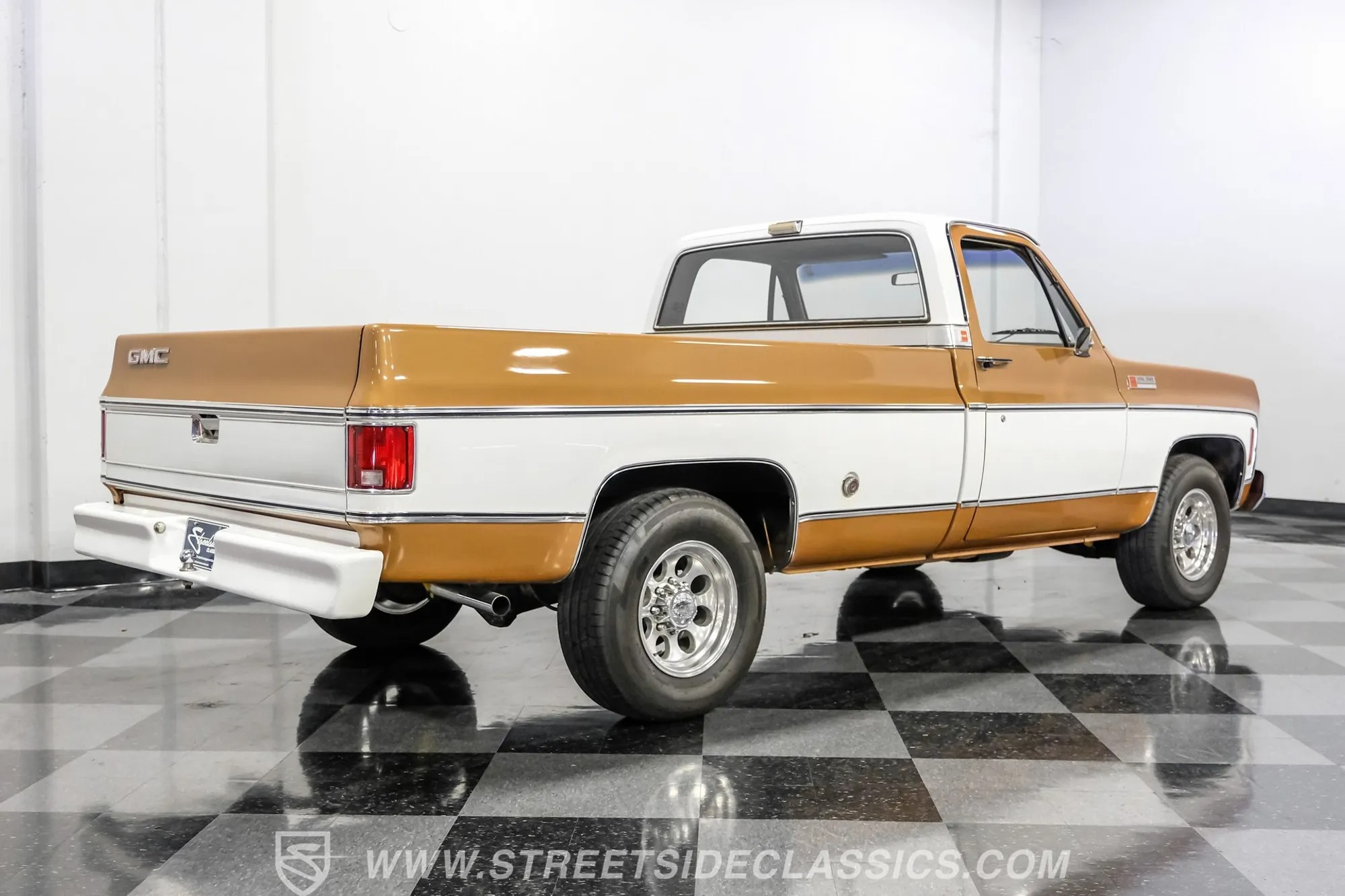 1974 GMC C2500 Sierra Grande