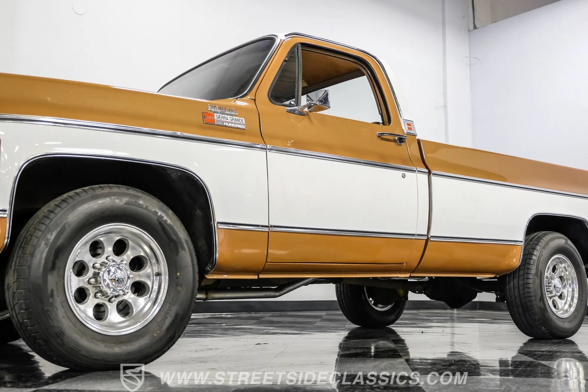 1974 GMC C2500 Sierra Grande