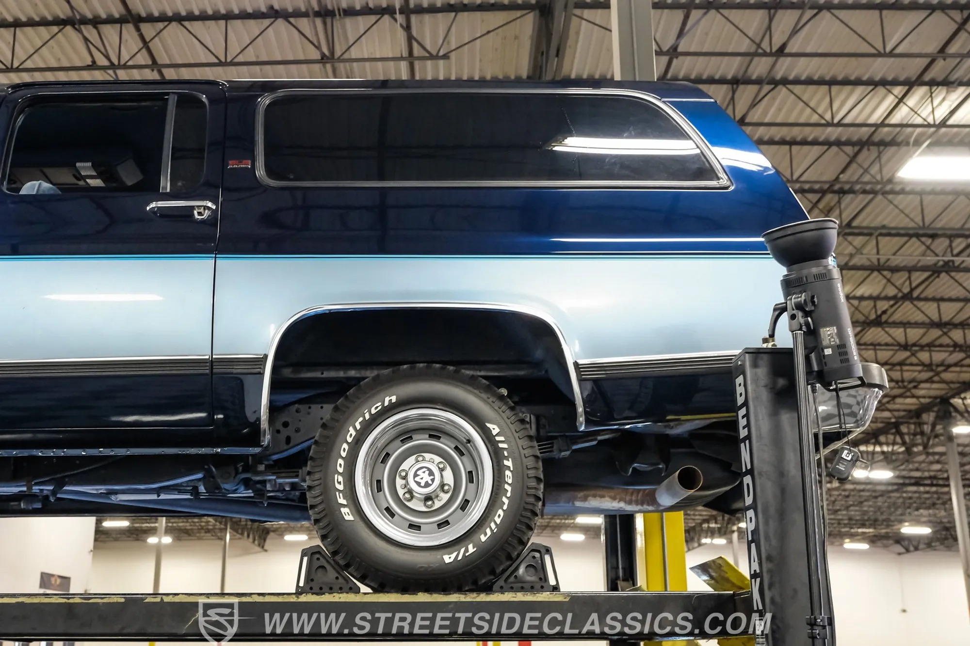 1990 GMC Suburban SLE