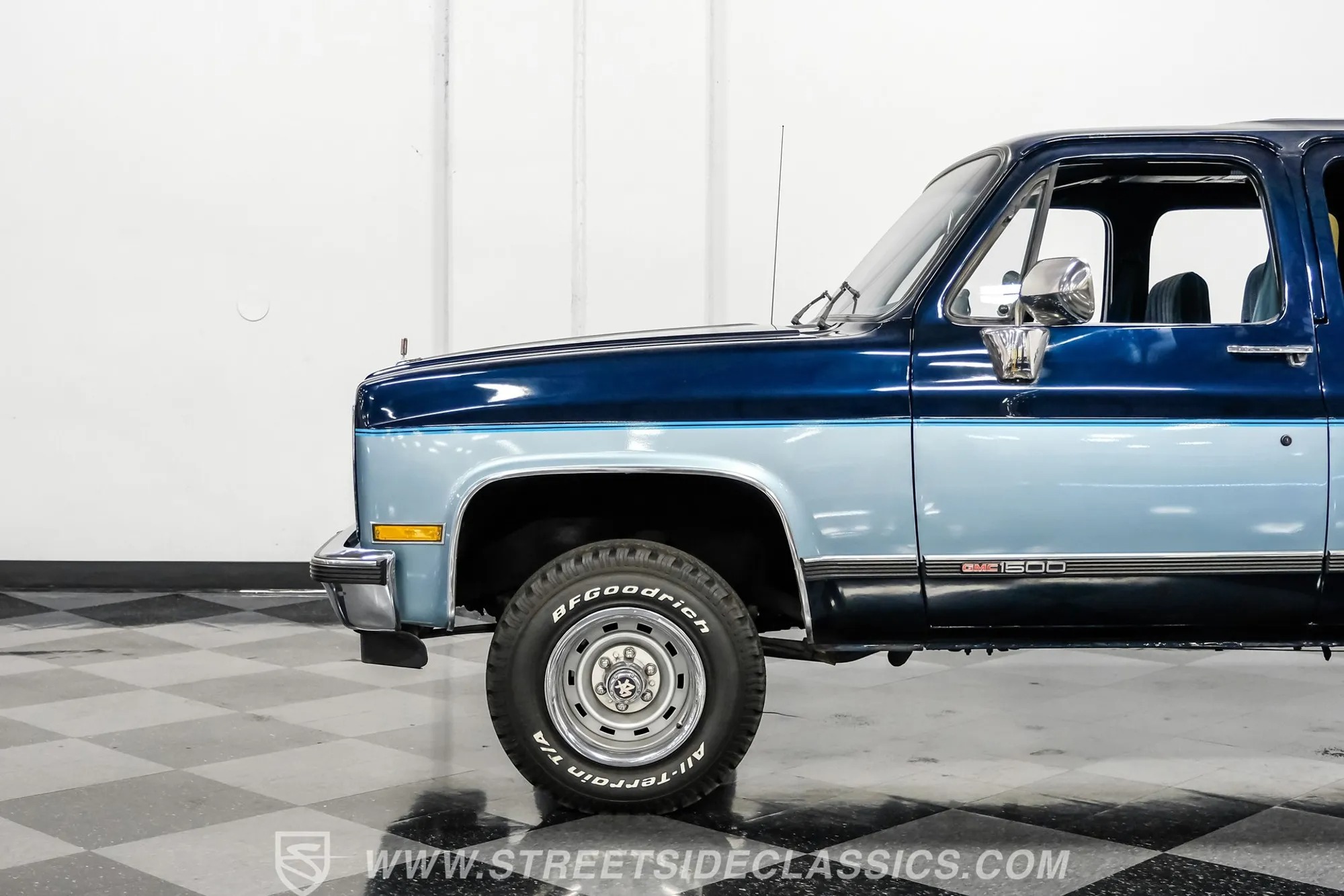 1990 GMC Suburban SLE