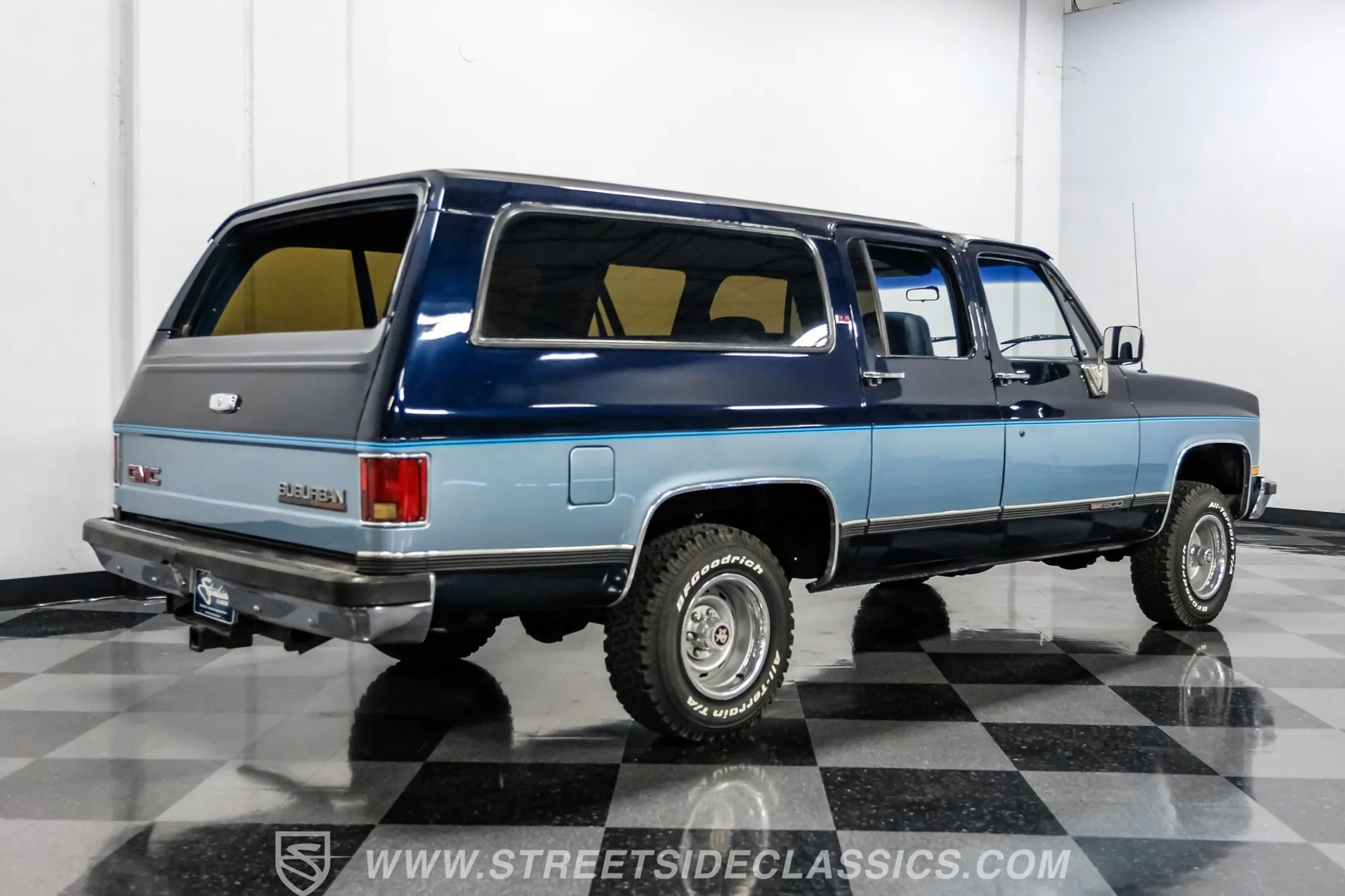 1990 GMC Suburban SLE