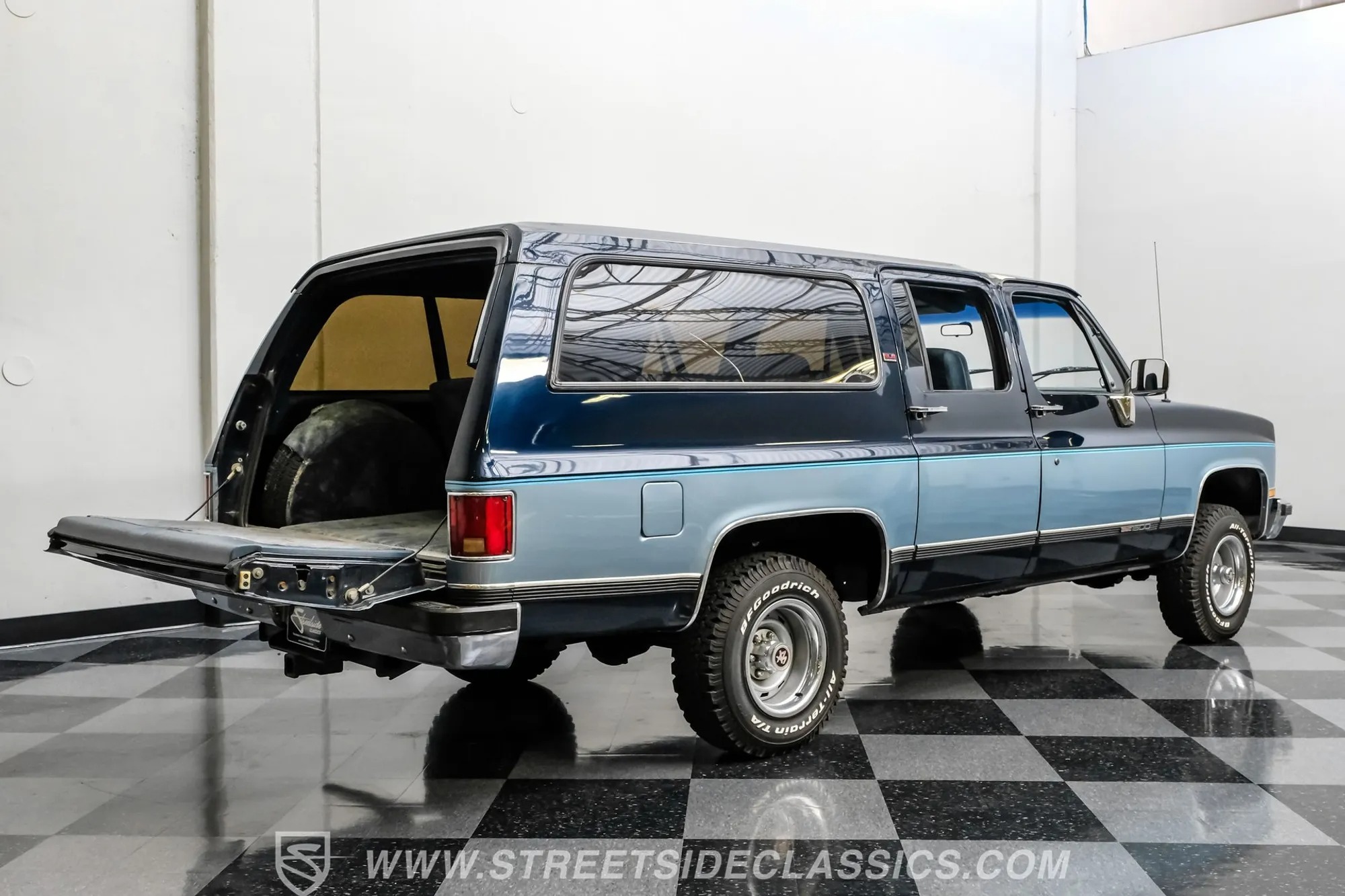 1990 GMC Suburban SLE