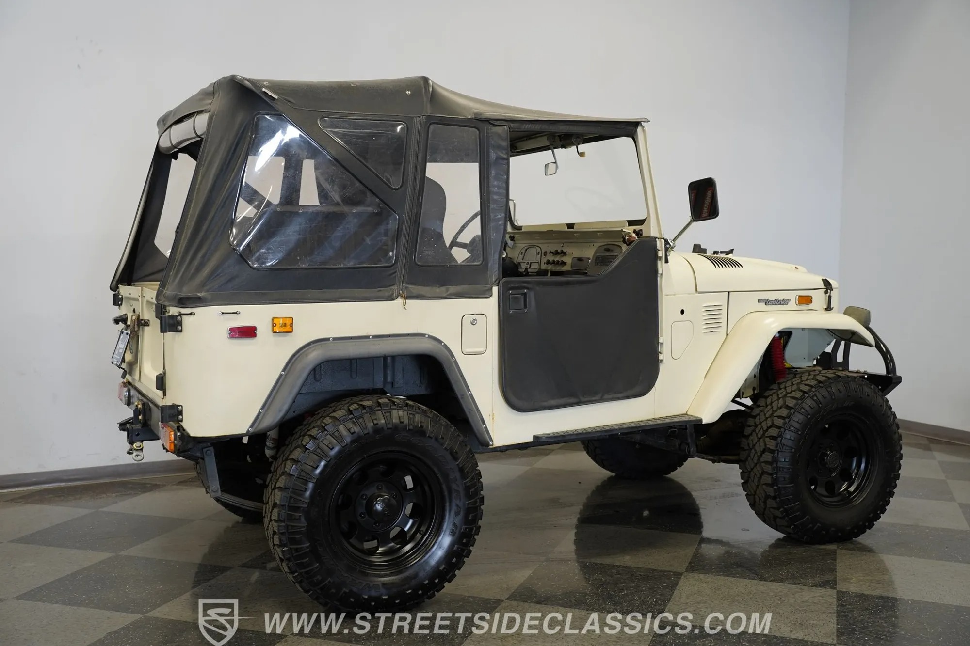 1974 Toyota Land Cruiser FJ40