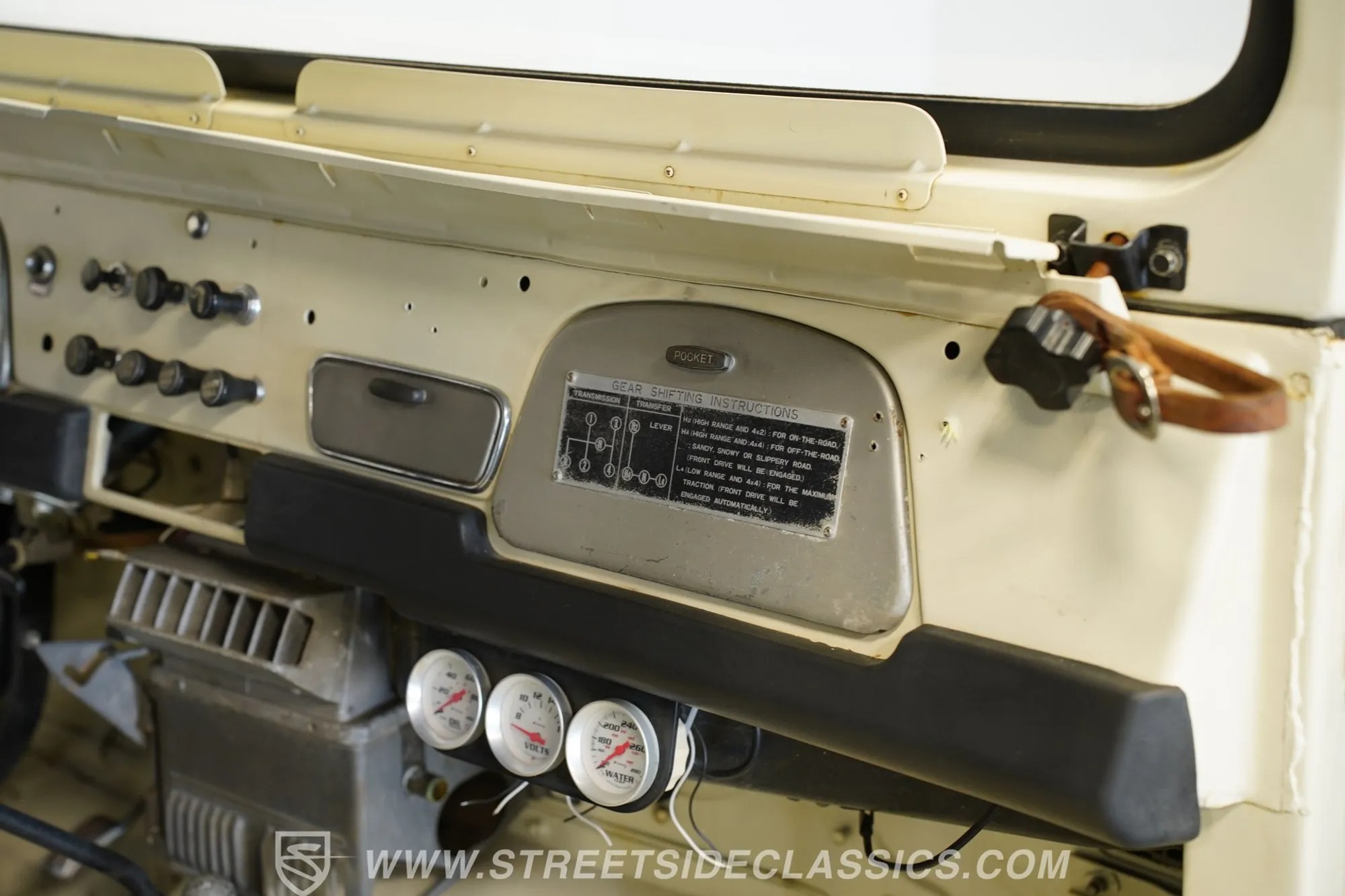 1974 Toyota Land Cruiser FJ40