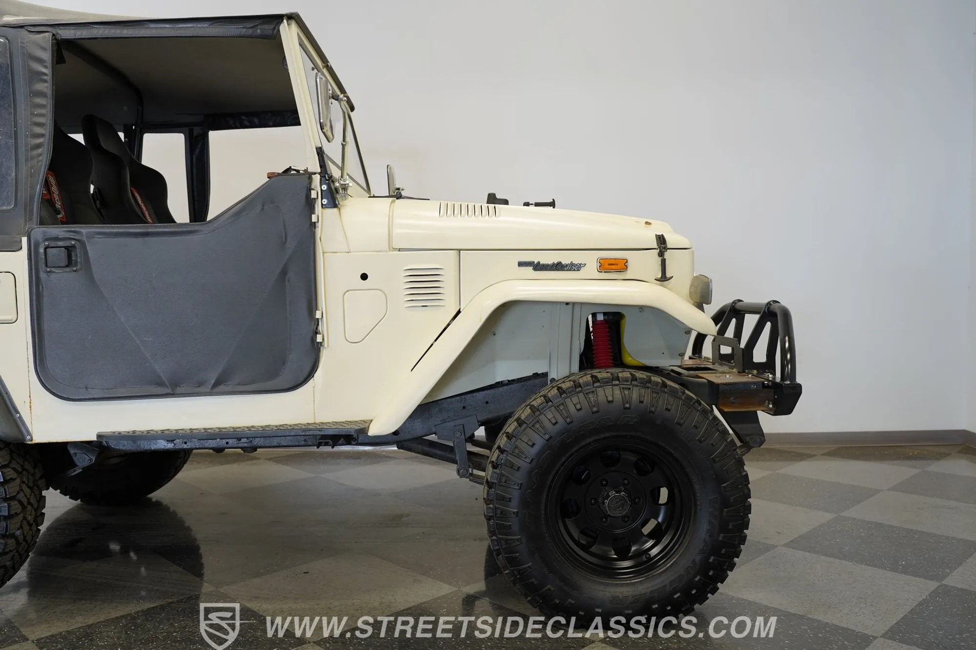 1974 Toyota Land Cruiser FJ40