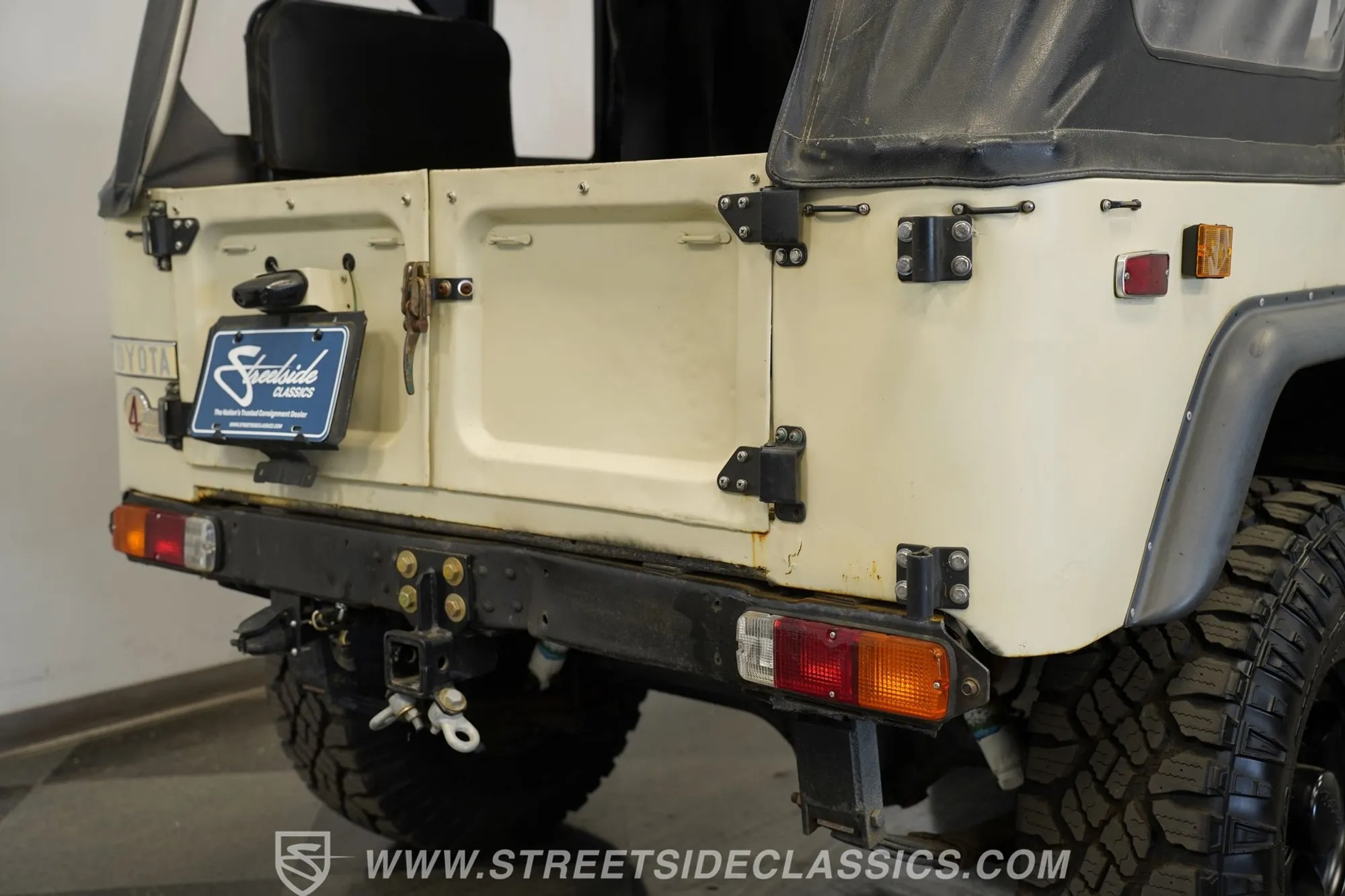 1974 Toyota Land Cruiser FJ40