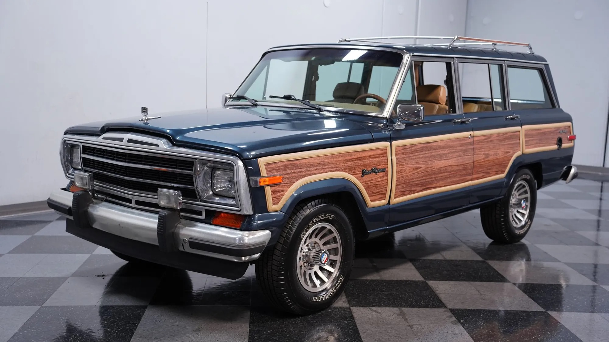  Jeep Grand Wagoneer