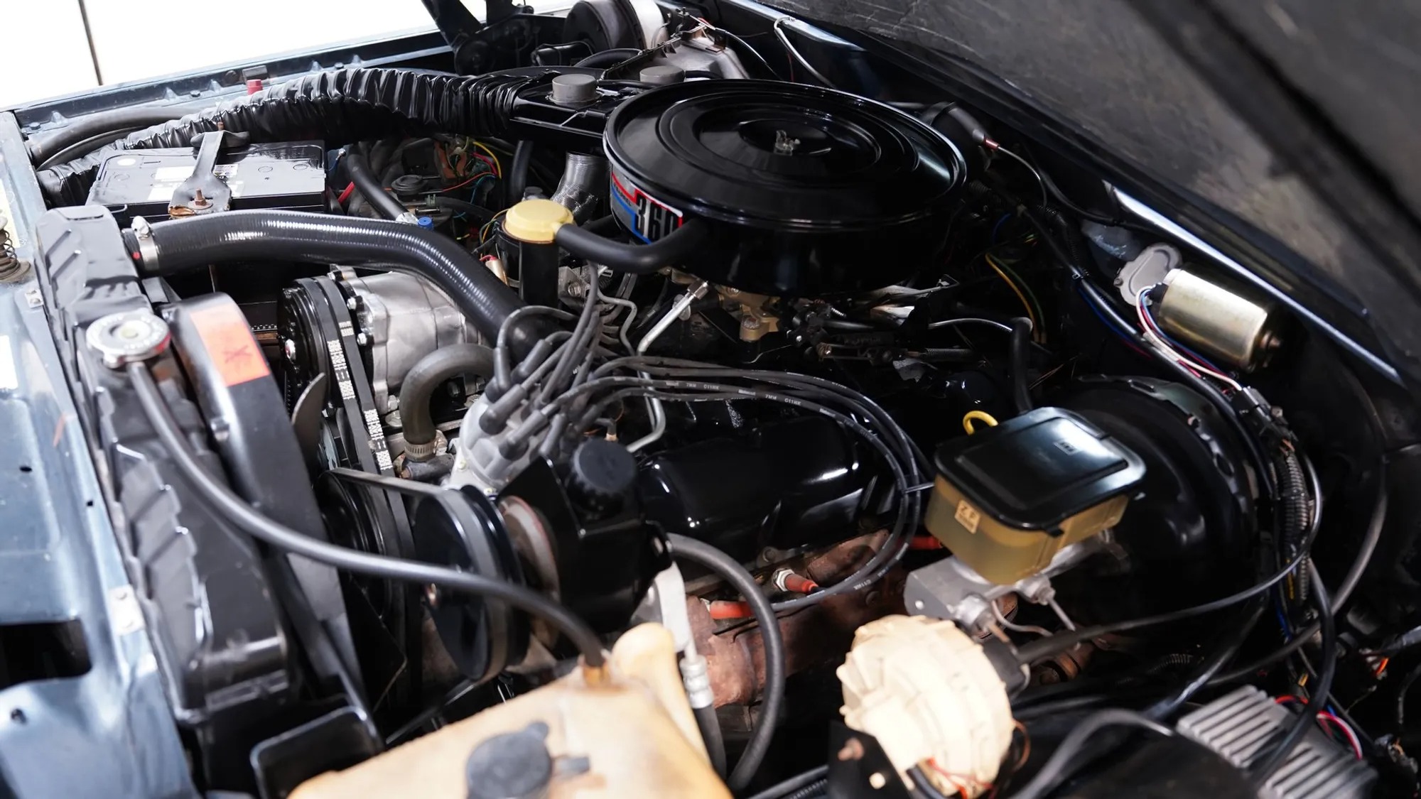 1988 Jeep Grand Wagoneer