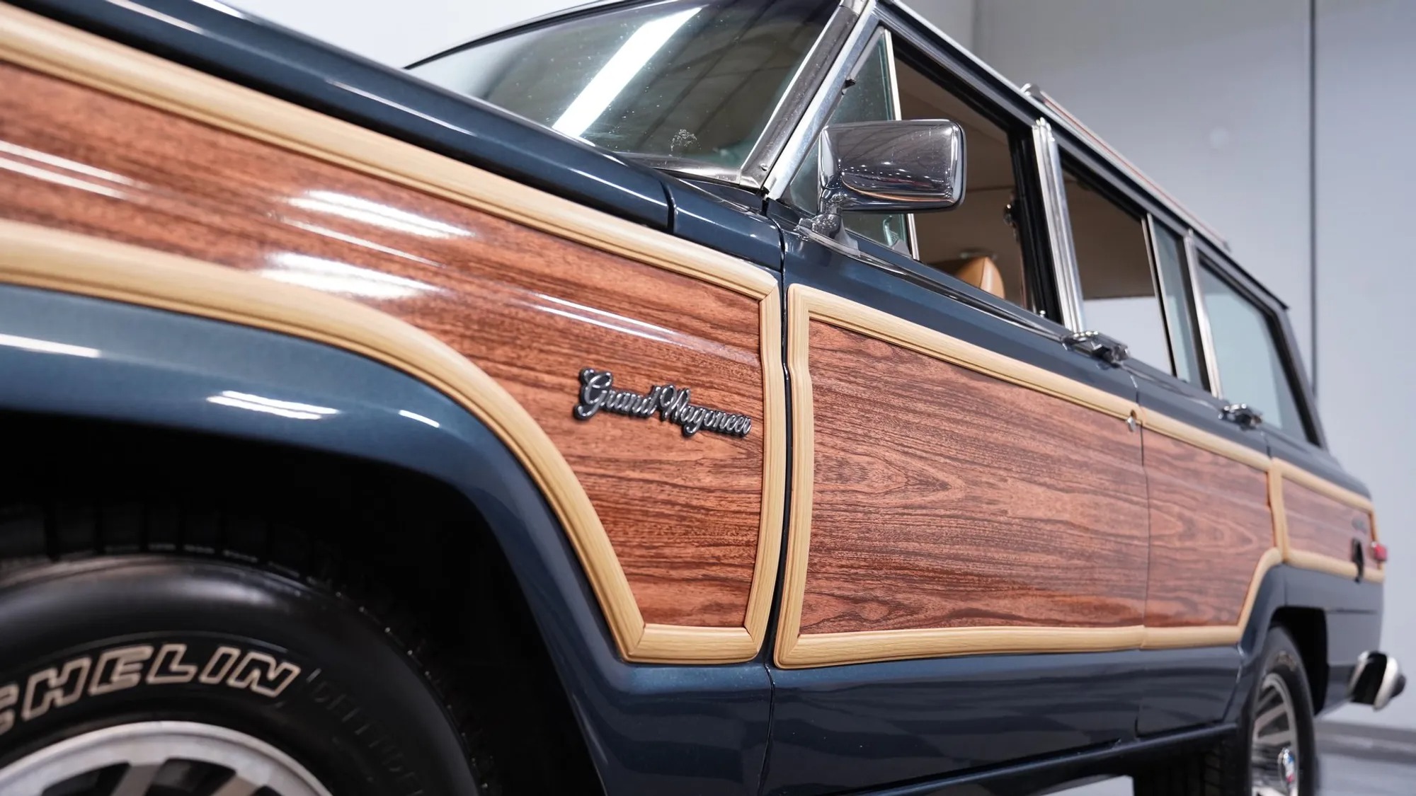 1988 Jeep Grand Wagoneer