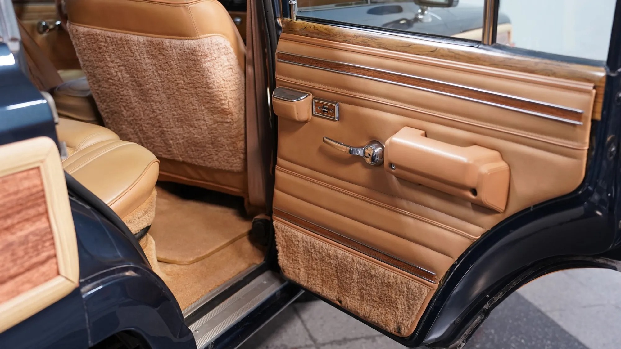 1988 Jeep Grand Wagoneer